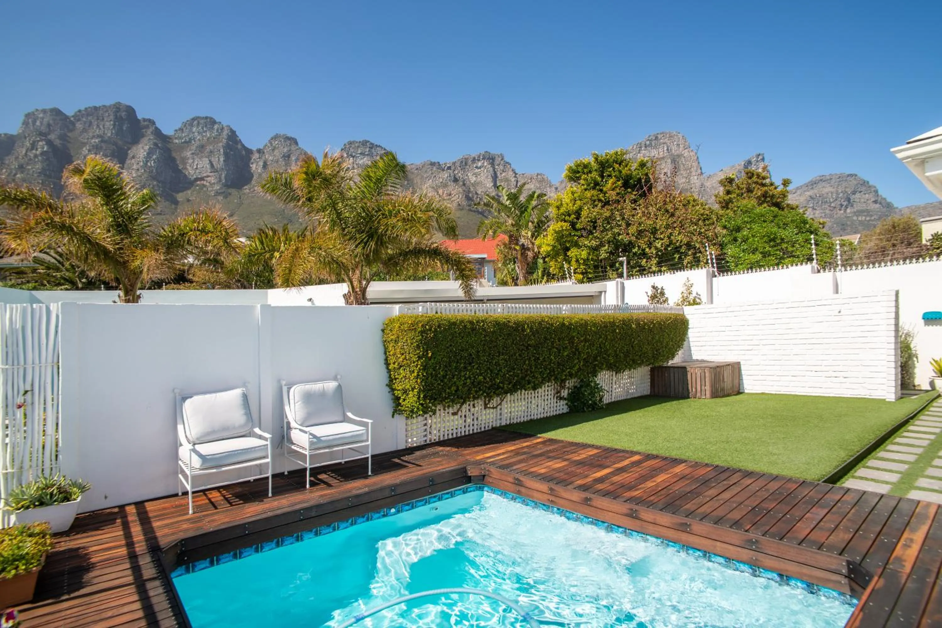 Mountain view in Funkey Villas Cape Town