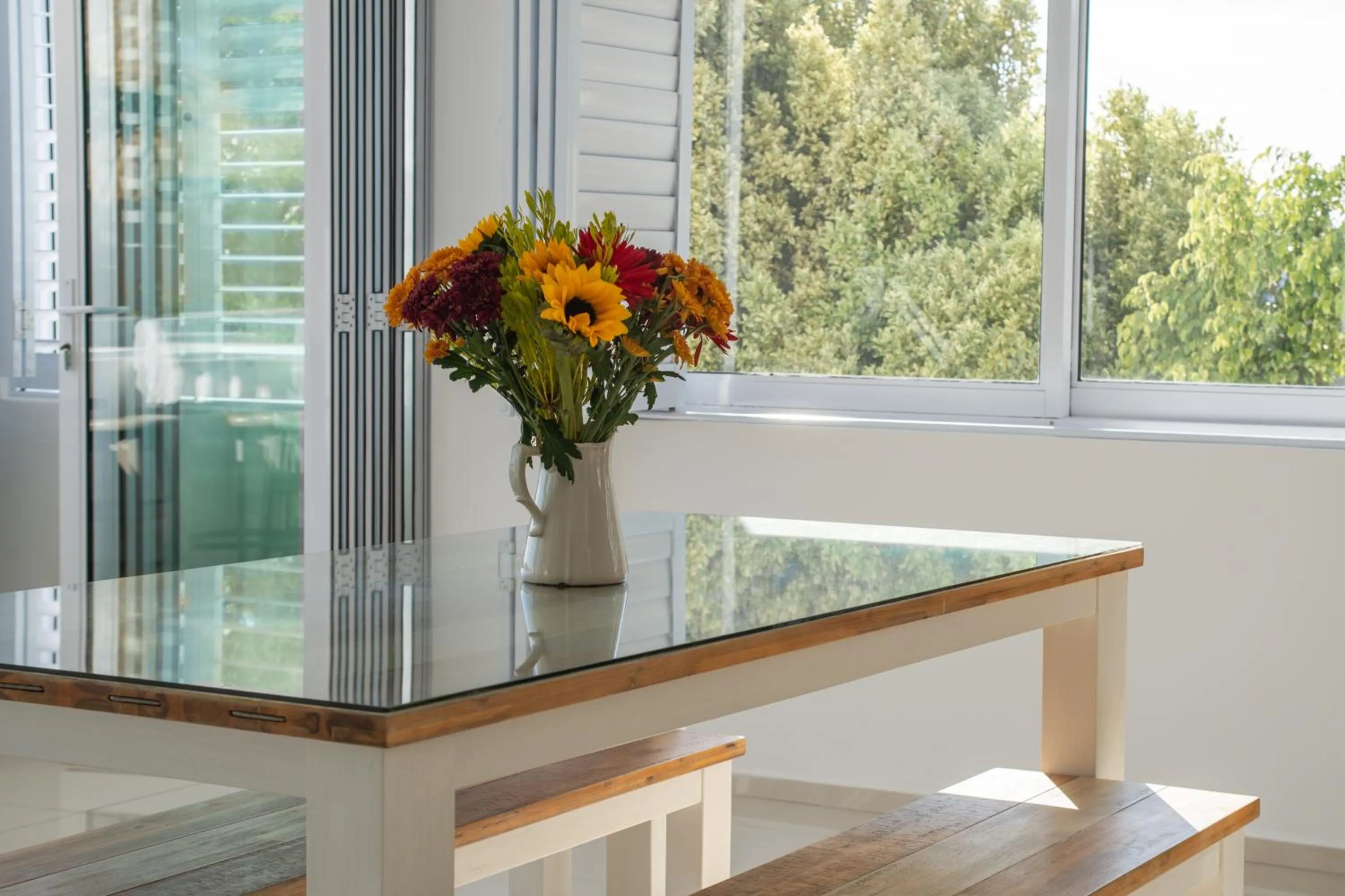 Dining area in Funkey Villas Cape Town