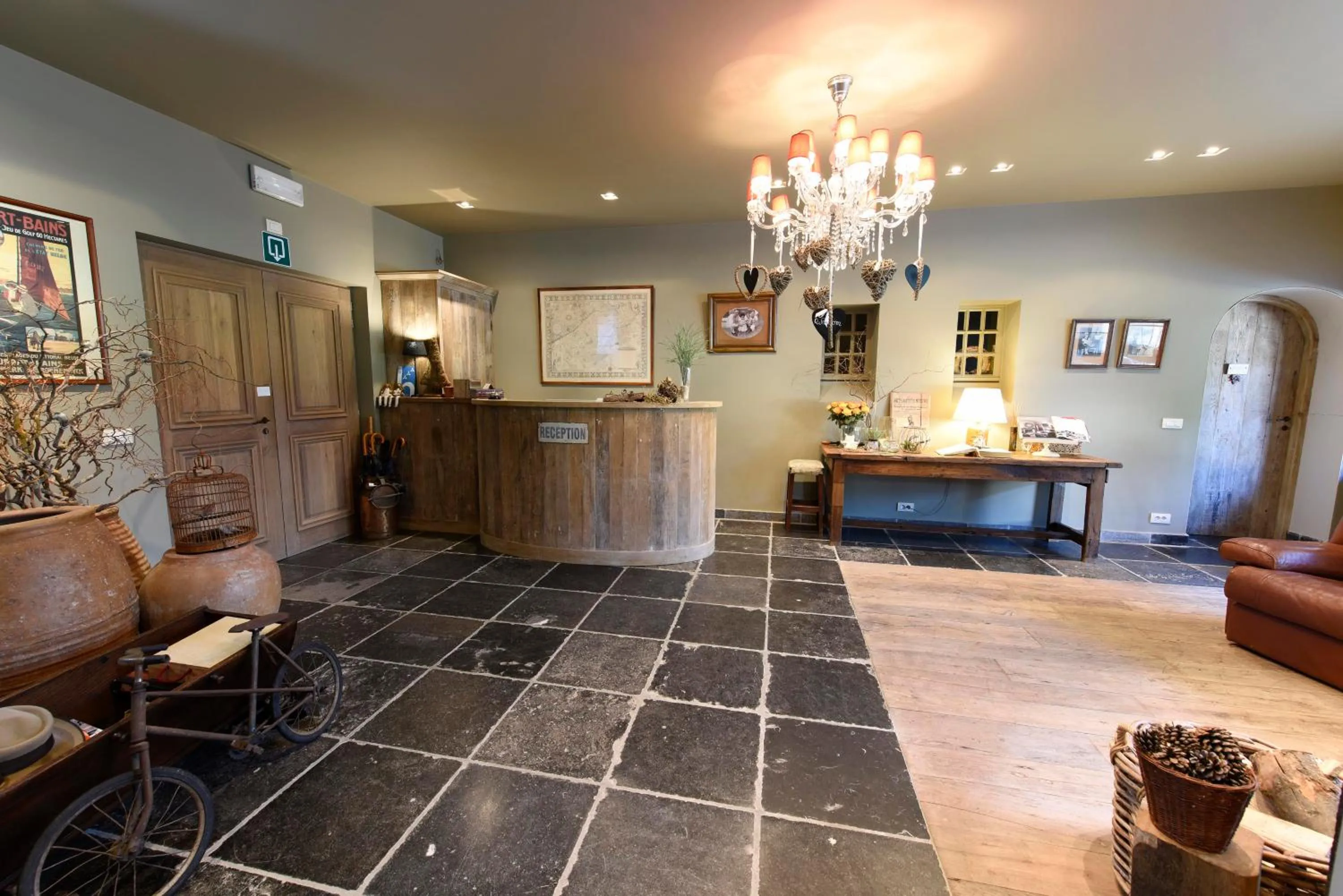 Lobby or reception in B&B Villa Sans Soucis