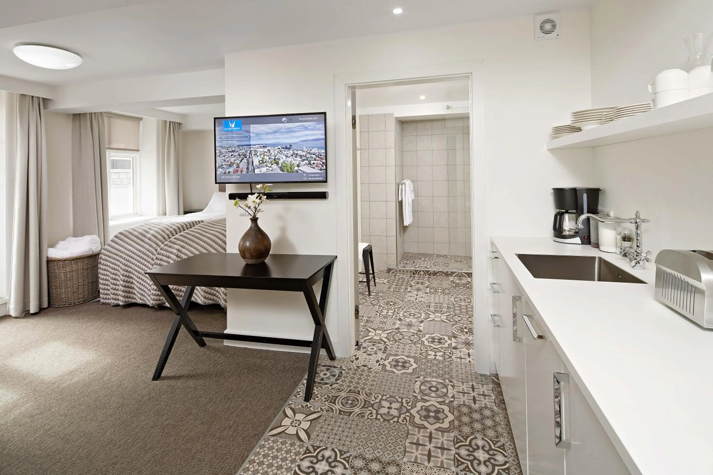 Kitchen or kitchenette in Ice Apartments Reykjavik by Heimaleiga