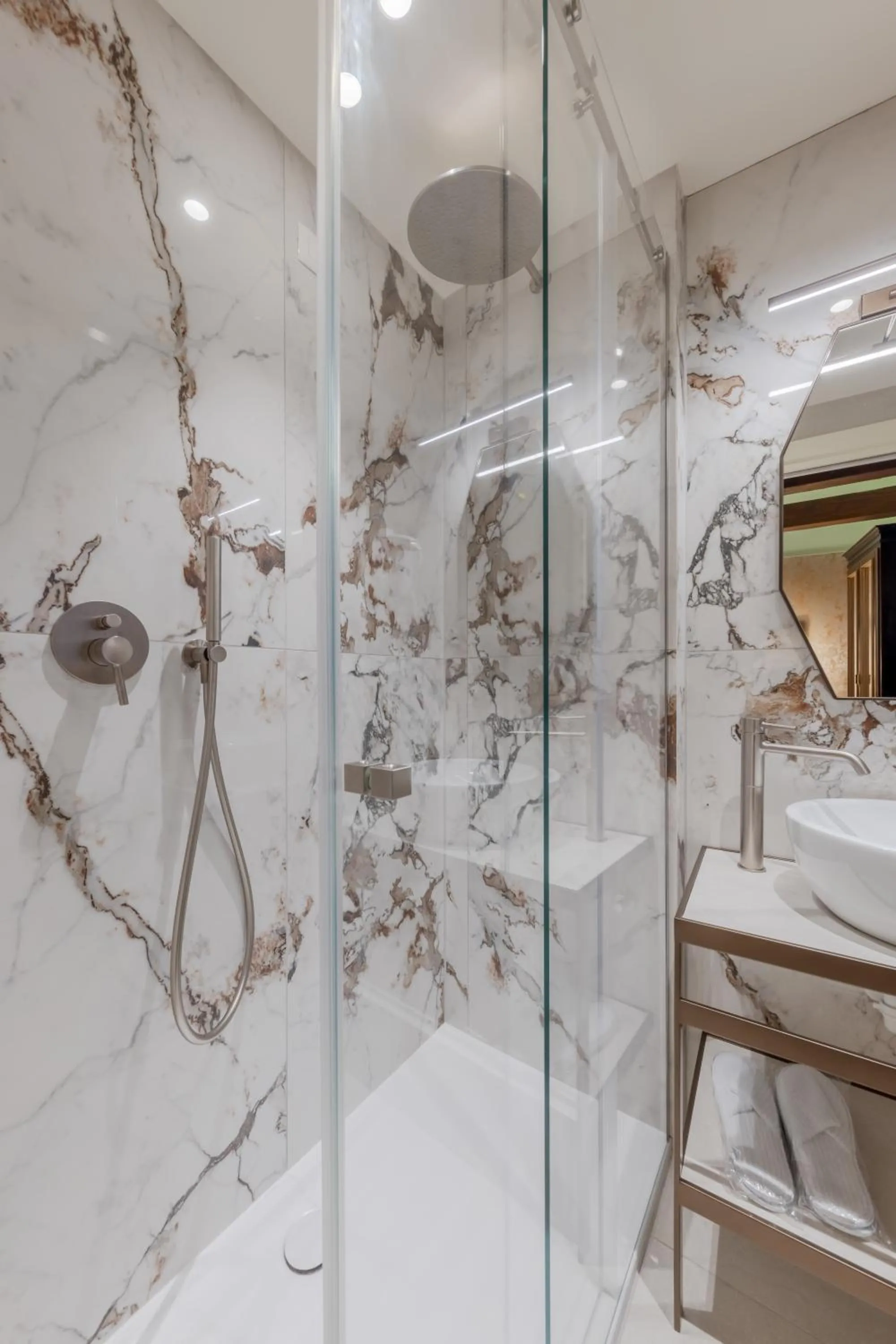 Bathroom in 312 Piazza San Marco - Relais il Doge