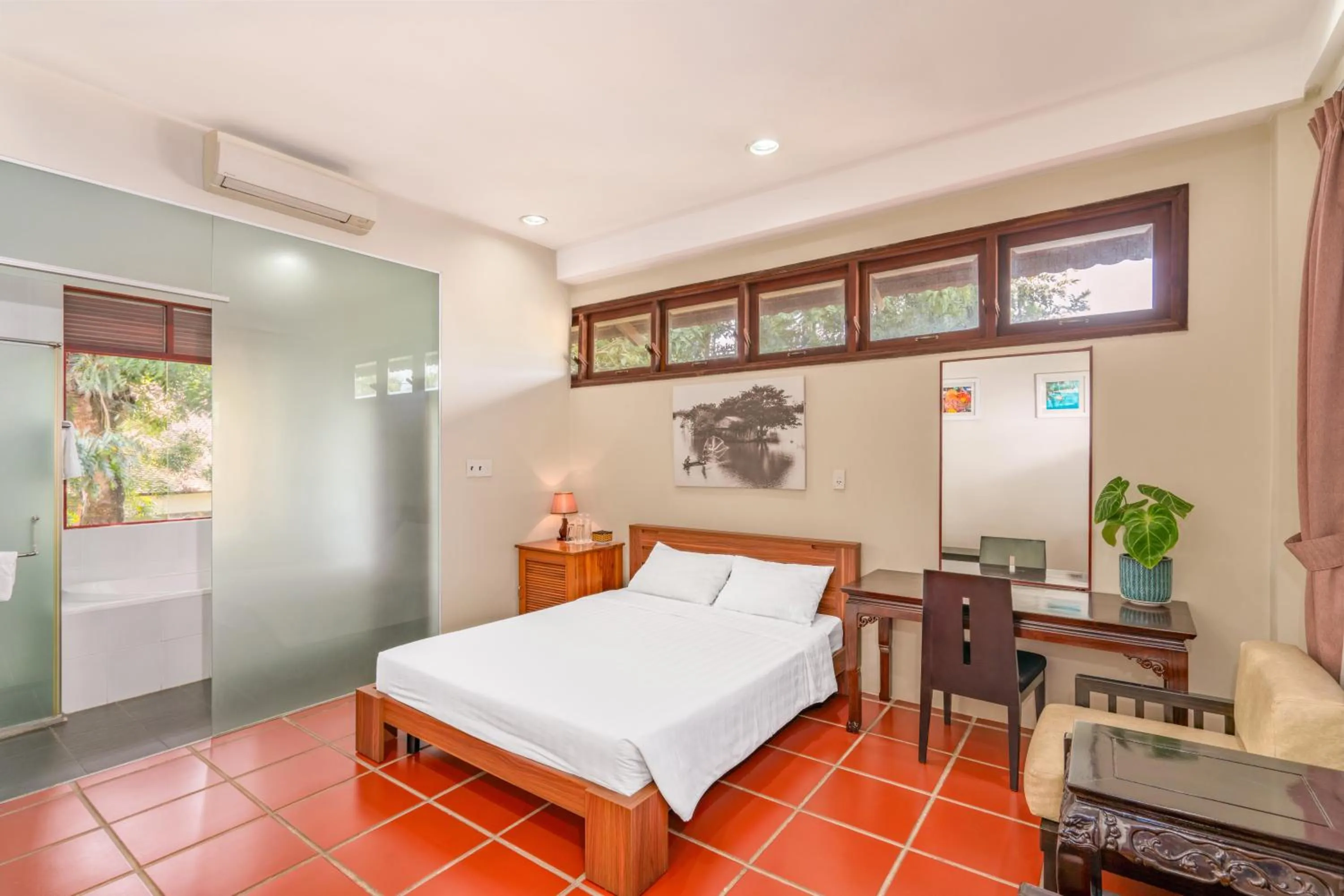 Bed in Mekong Long Thanh Resort & Reststop