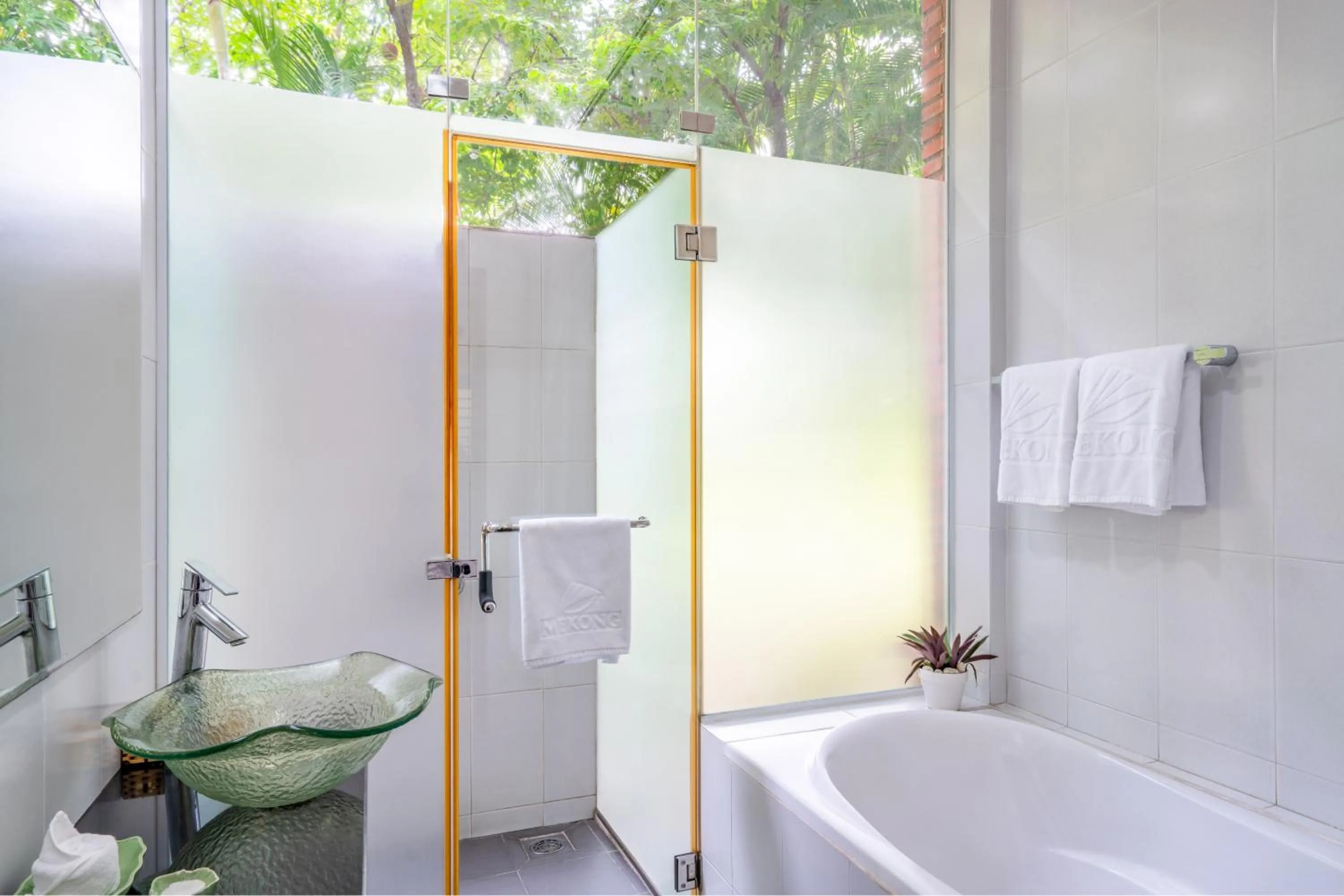 Mekong Long Thanh Resort & Reststop