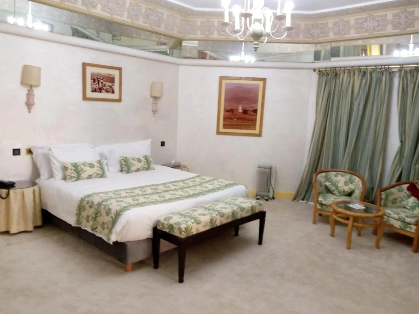 Bed in Hotel Parador