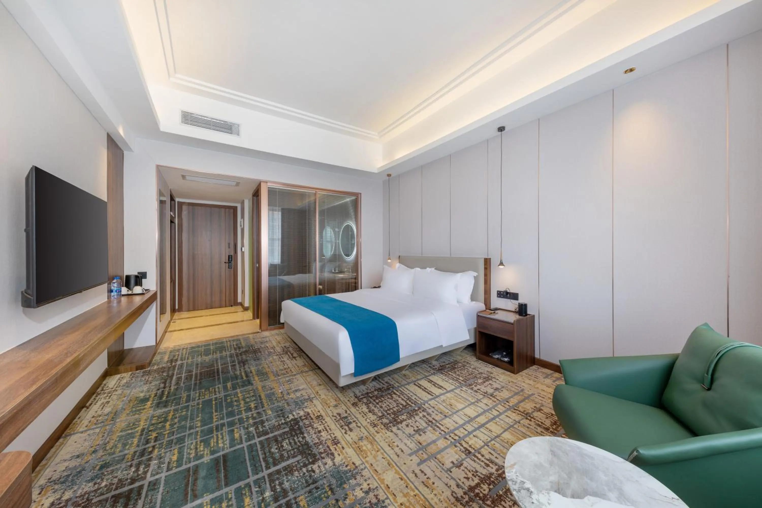 Bedroom, Bed in Fortune Land Shenzhen