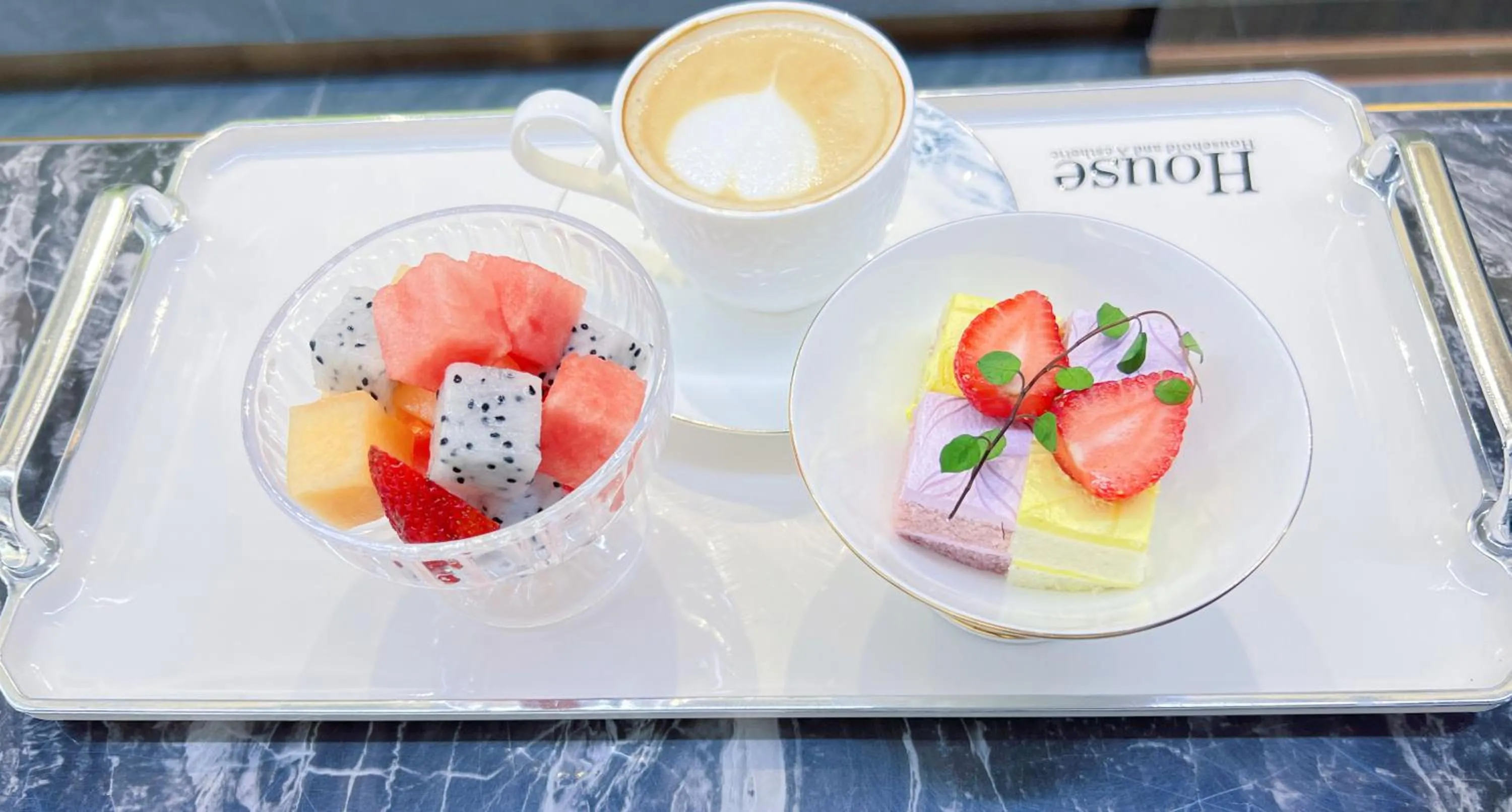 Food and drinks in Fortune Land Shenzhen