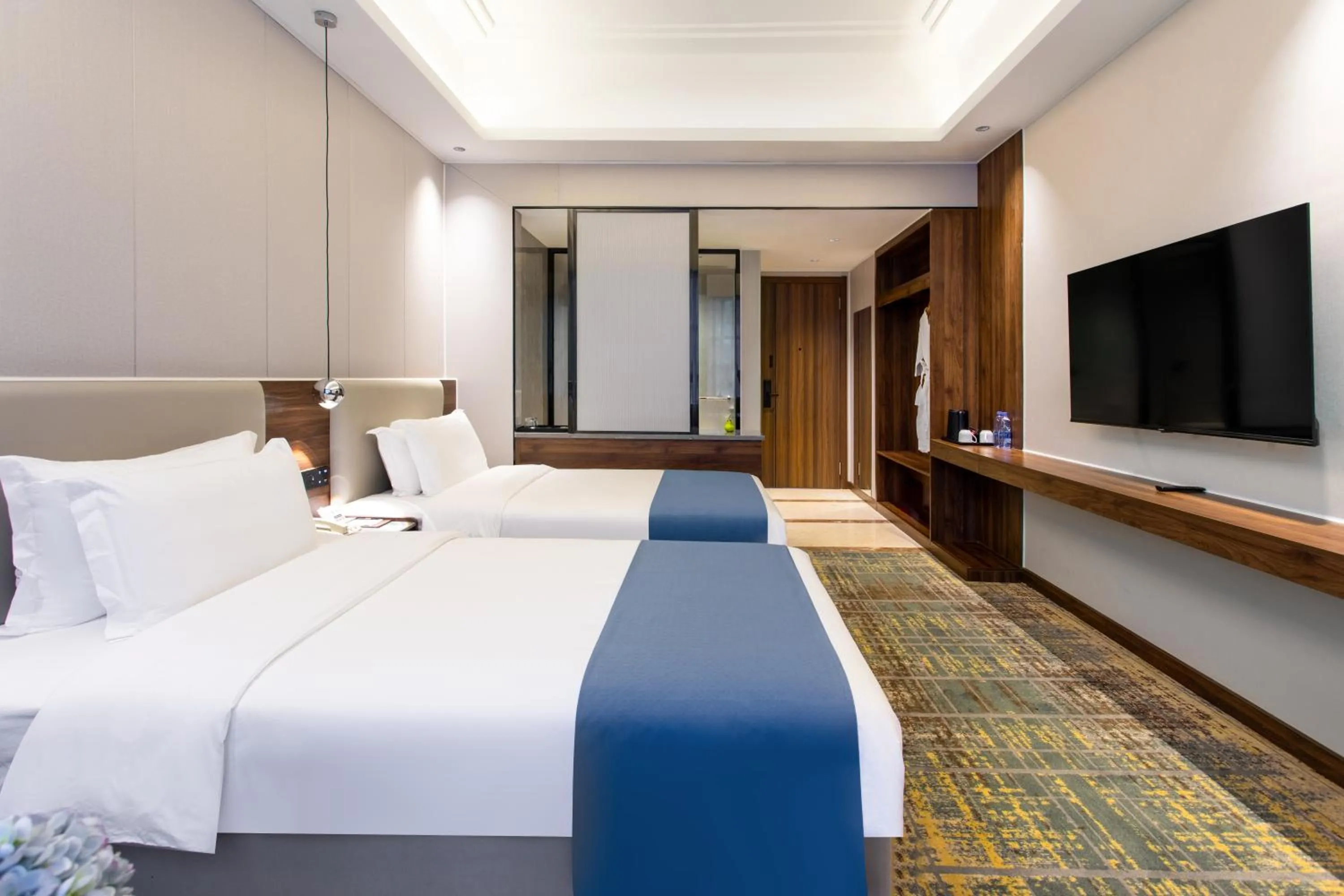 Bedroom, Bed in Fortune Land Shenzhen