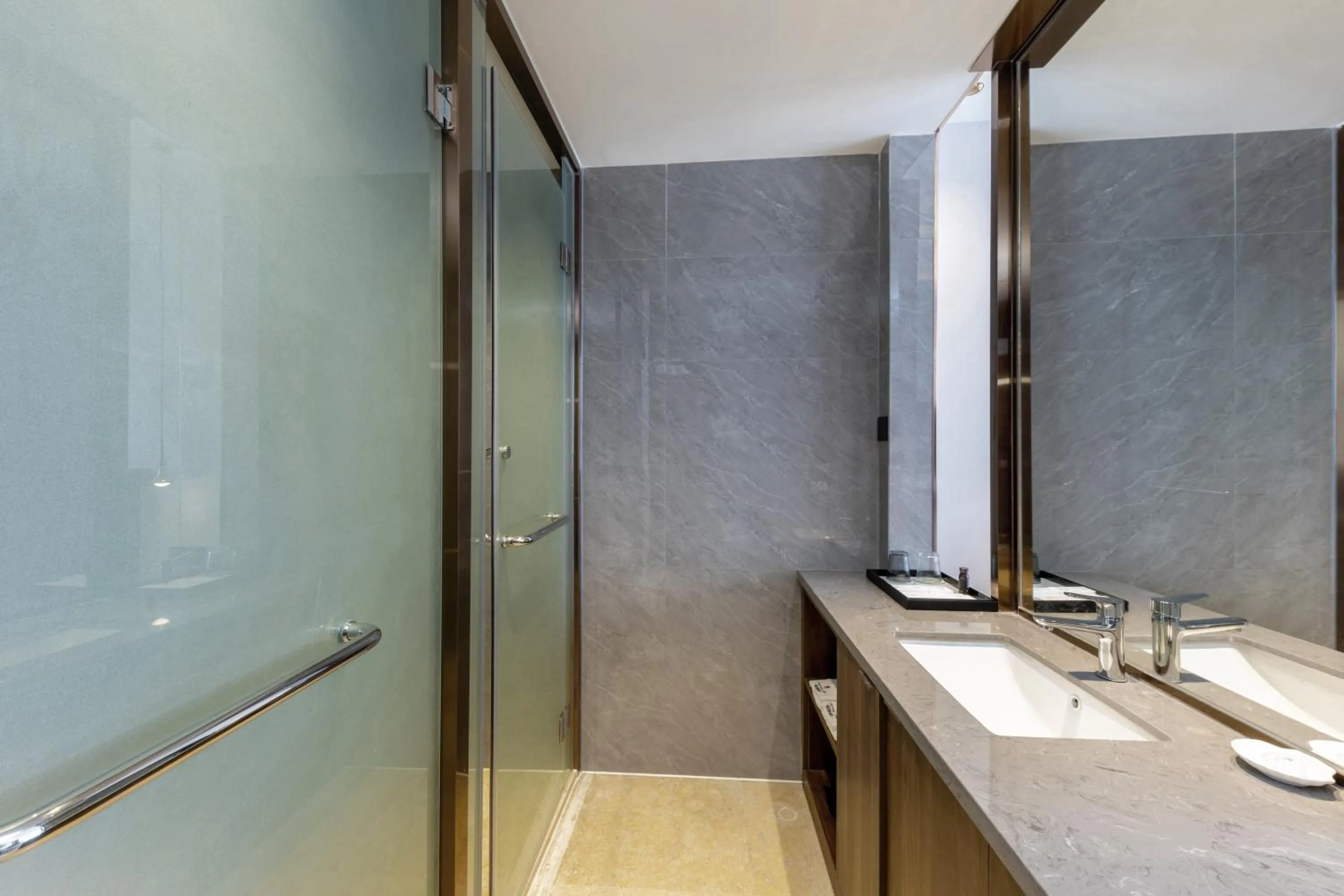 Toilet in Fortune Land Shenzhen