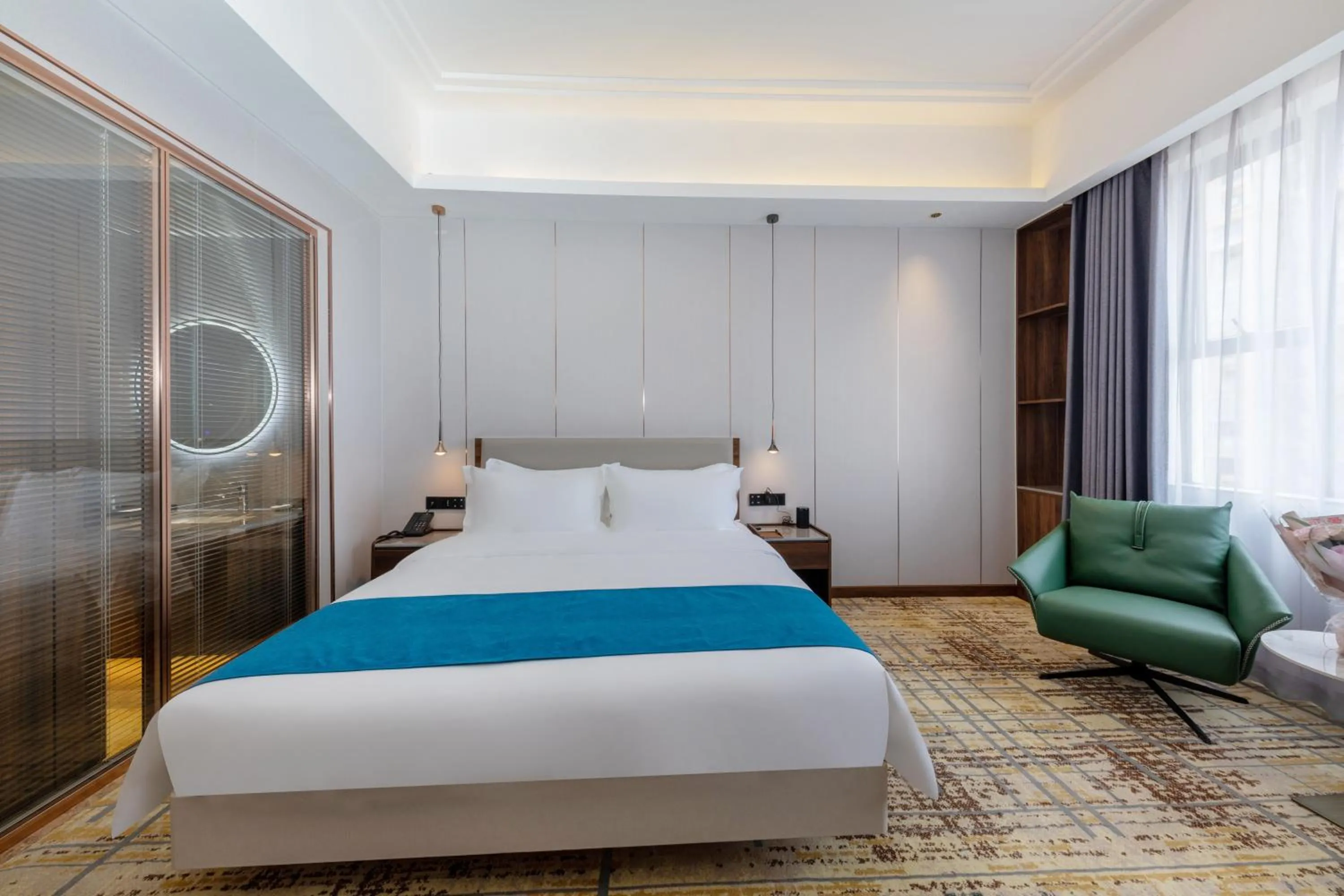 Bedroom, Bed in Fortune Land Shenzhen