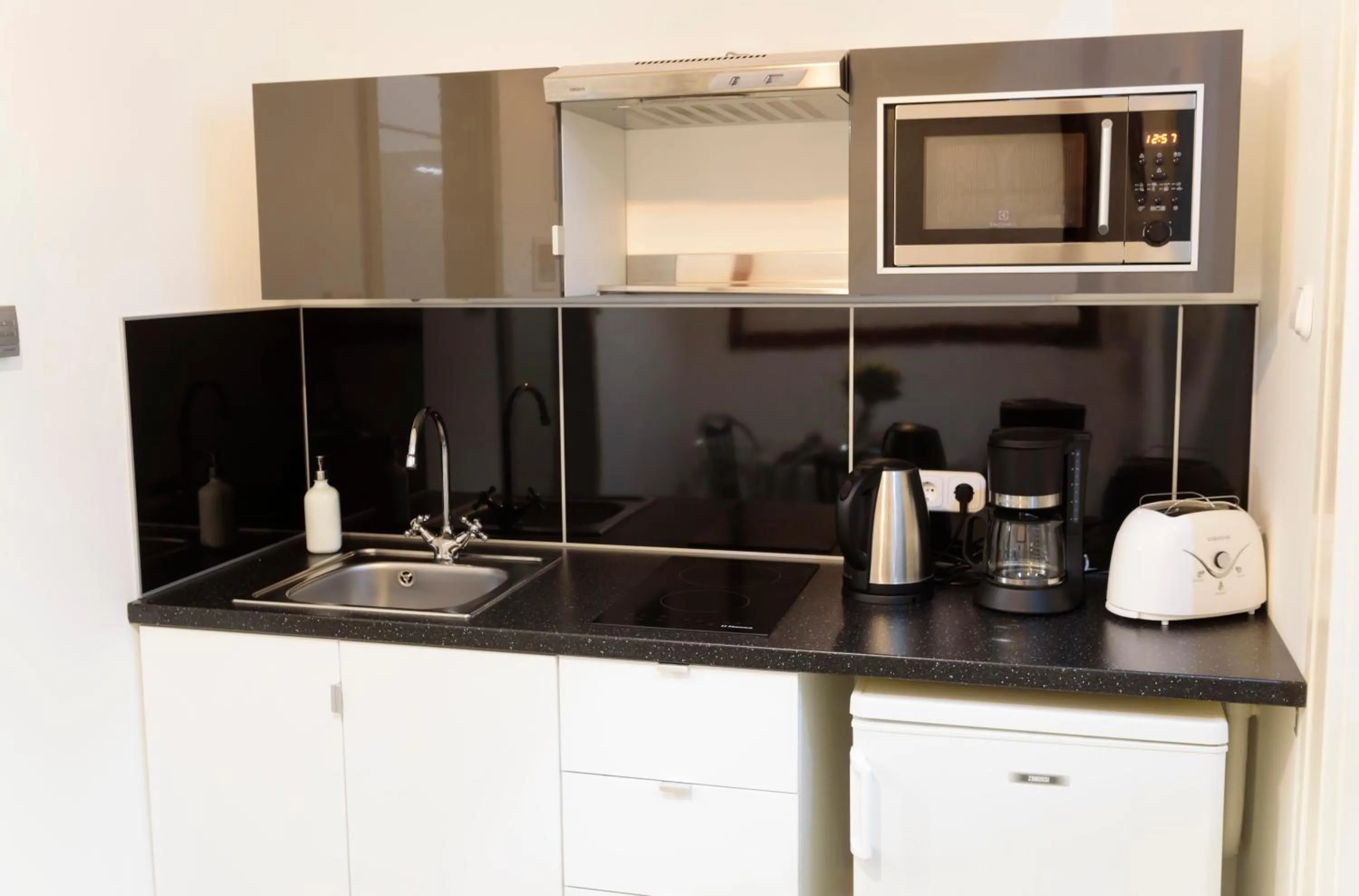 Kitchen or kitchenette in Váci Street Downtown Apartments