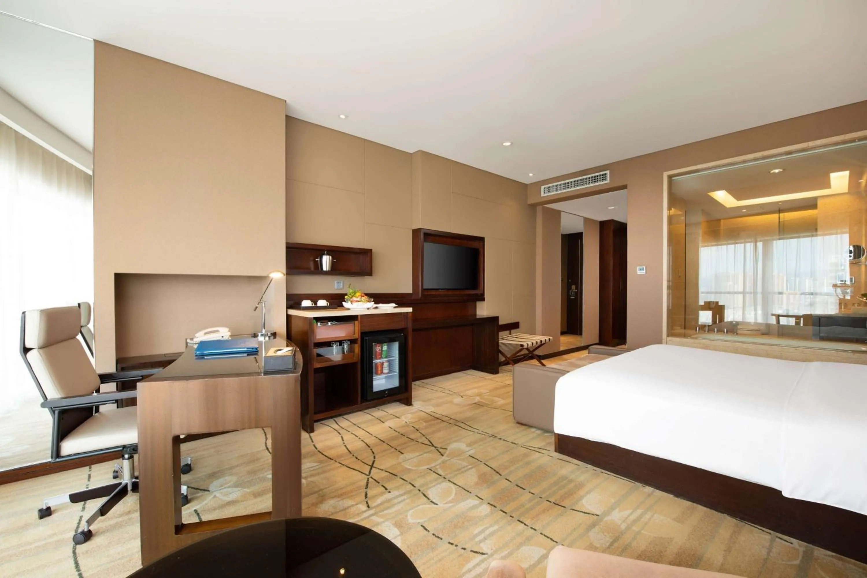 Photo of the whole room, Bed in Wyndham Putian Downtown