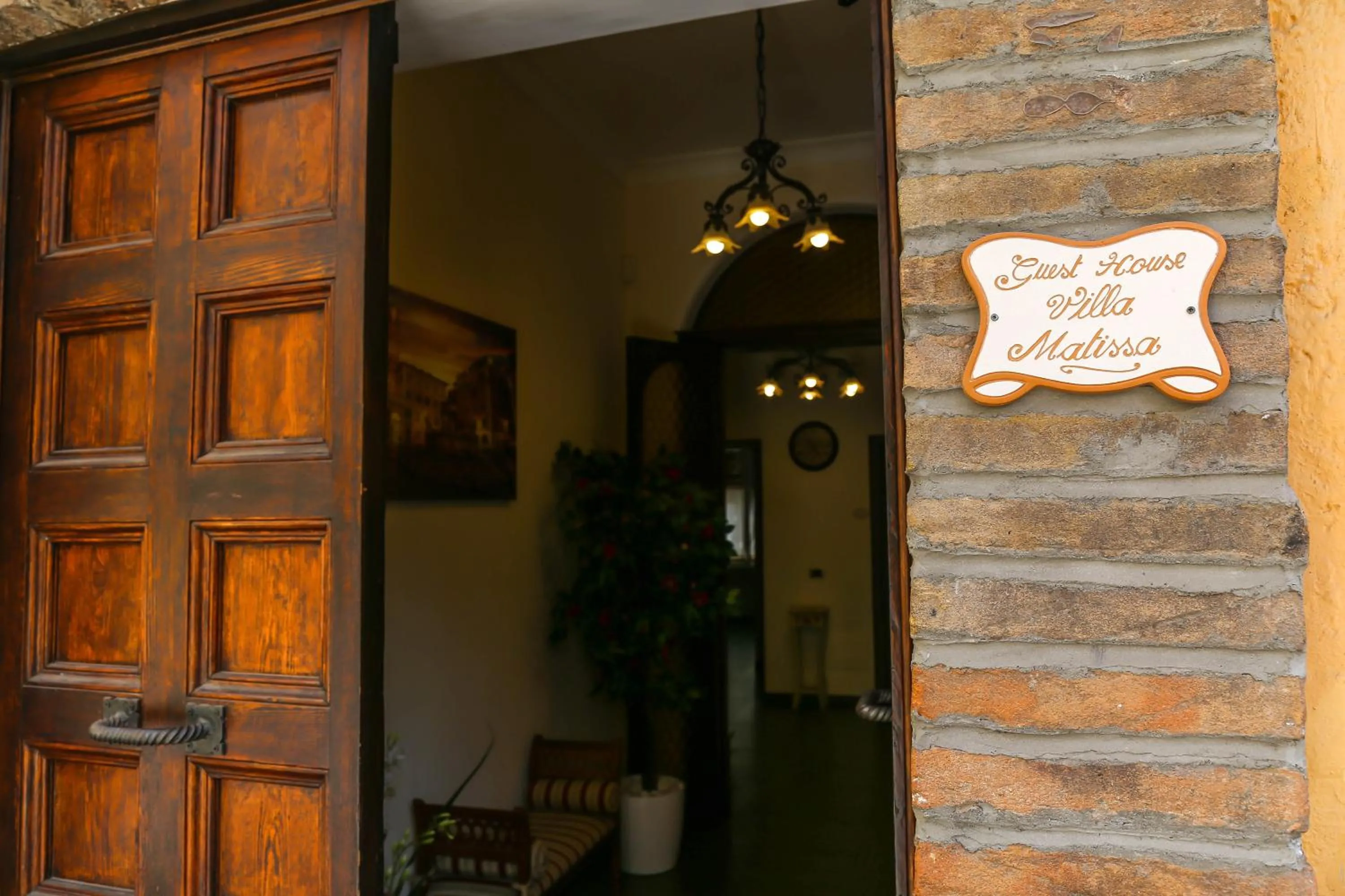 Facade/entrance in Villa Matissa