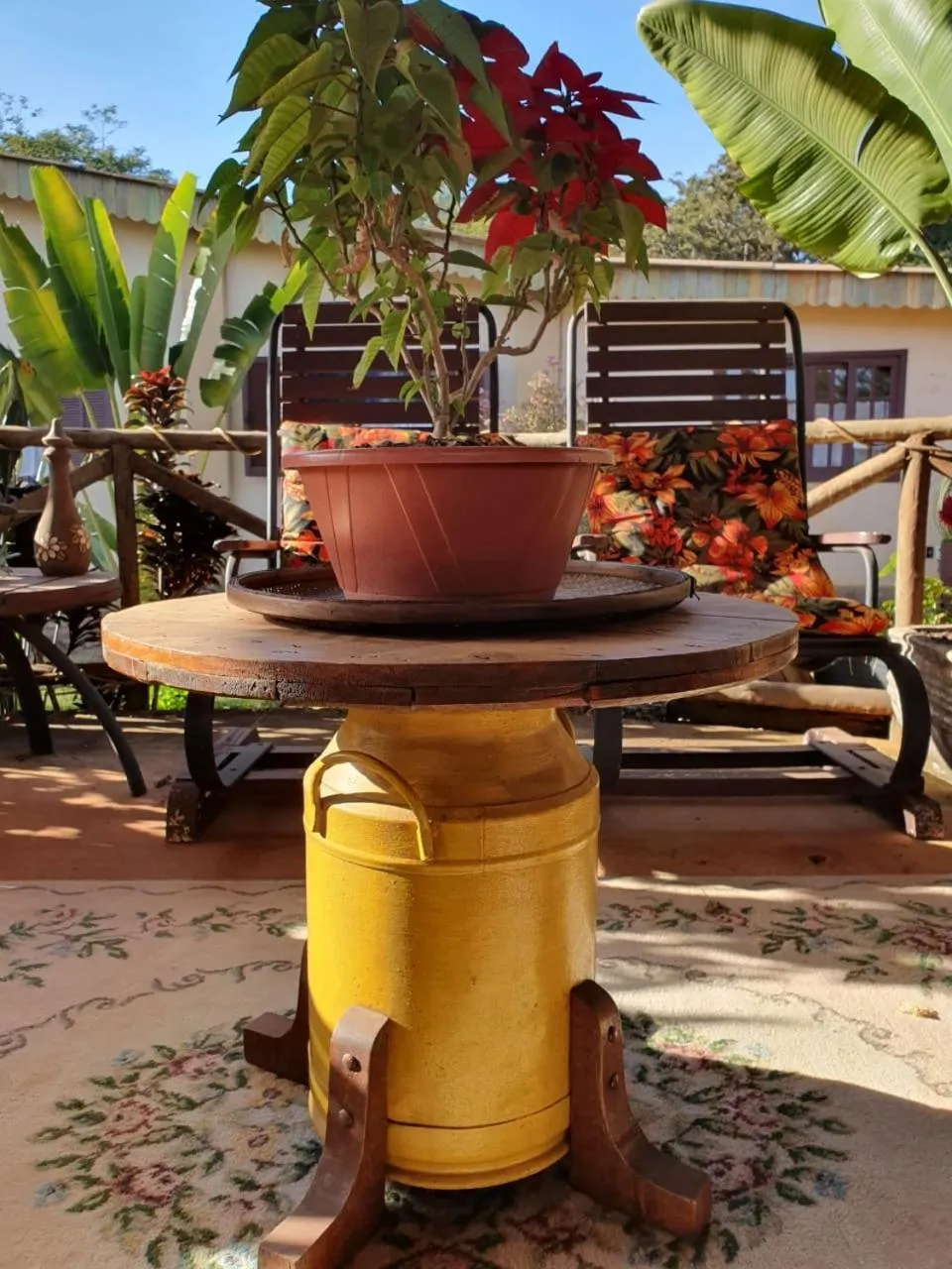 Property building in Estância das Angolas - Inhotim