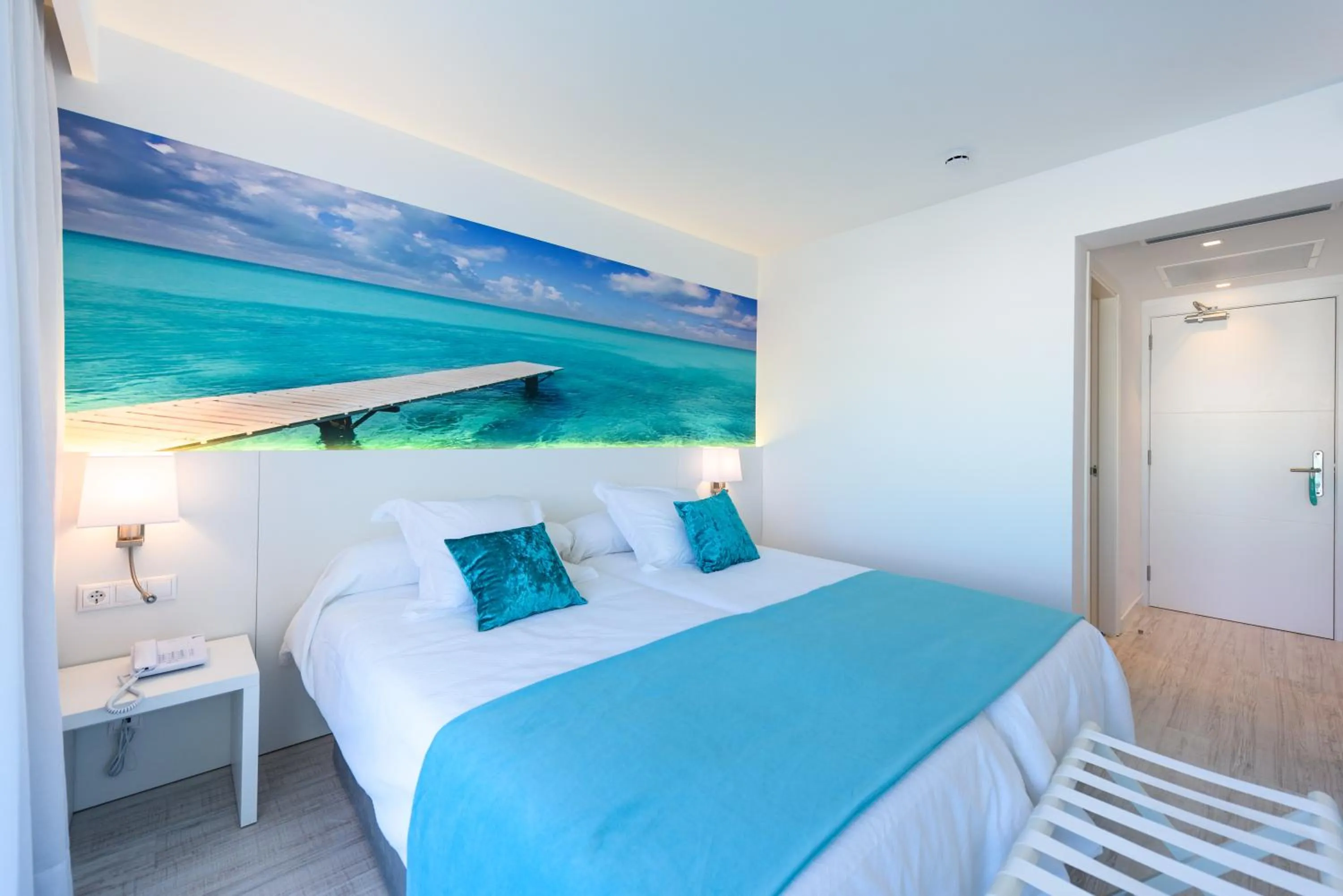 Photo of the whole room, Bed in Plaza Santa Ponsa Boutique - Adults Only.