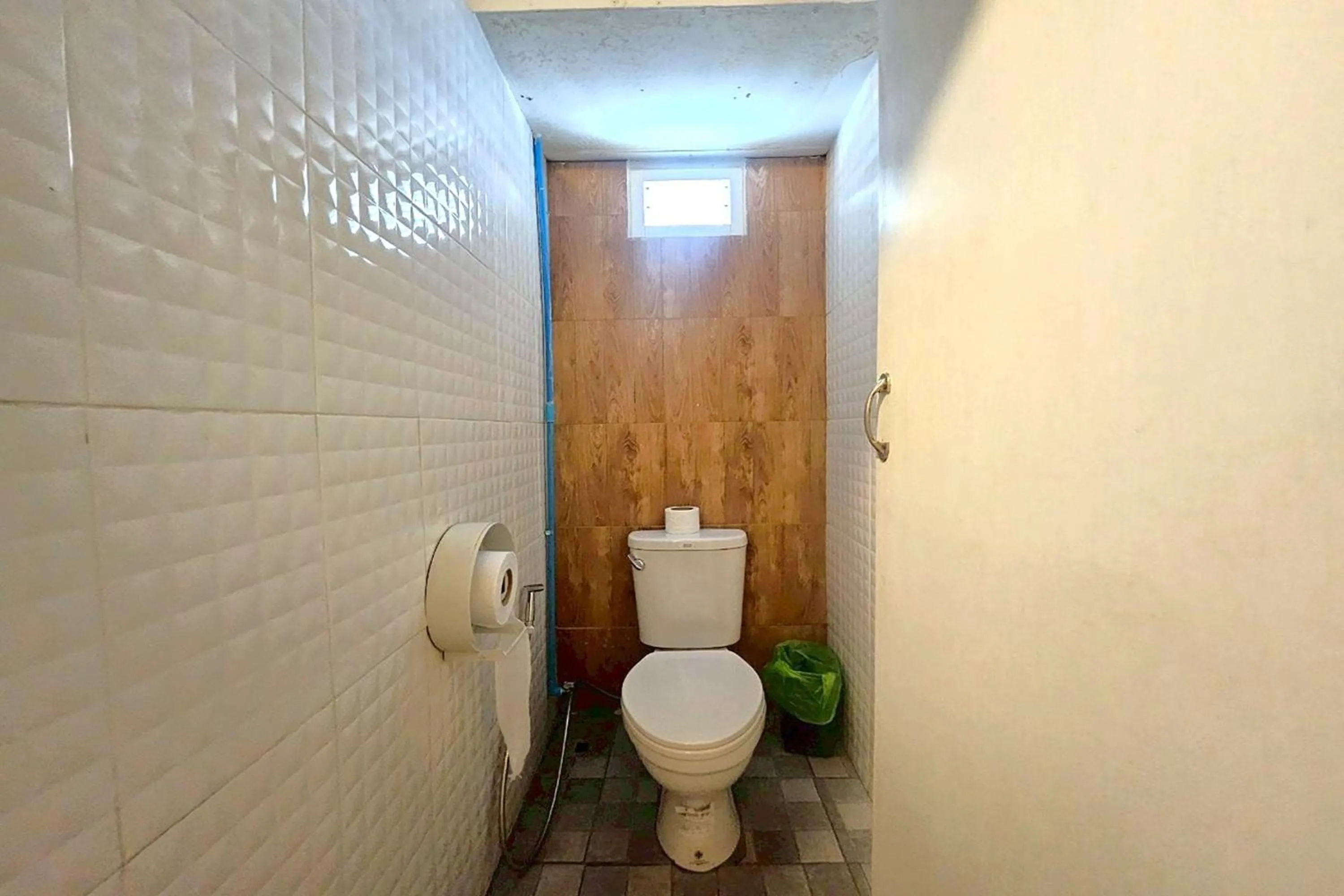 Bathroom in Me U Hostel