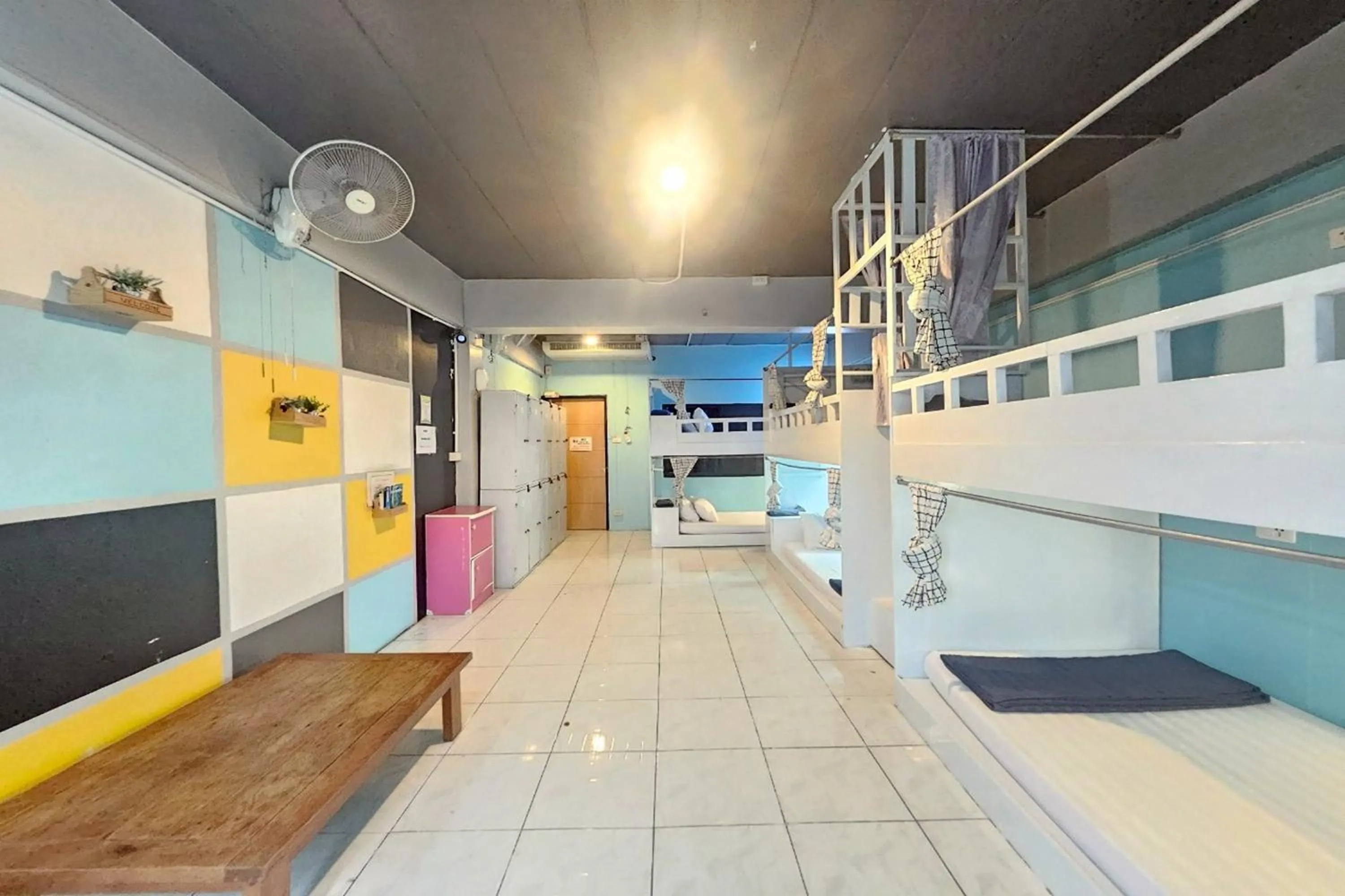 Bedroom, Bed in Me U Hostel