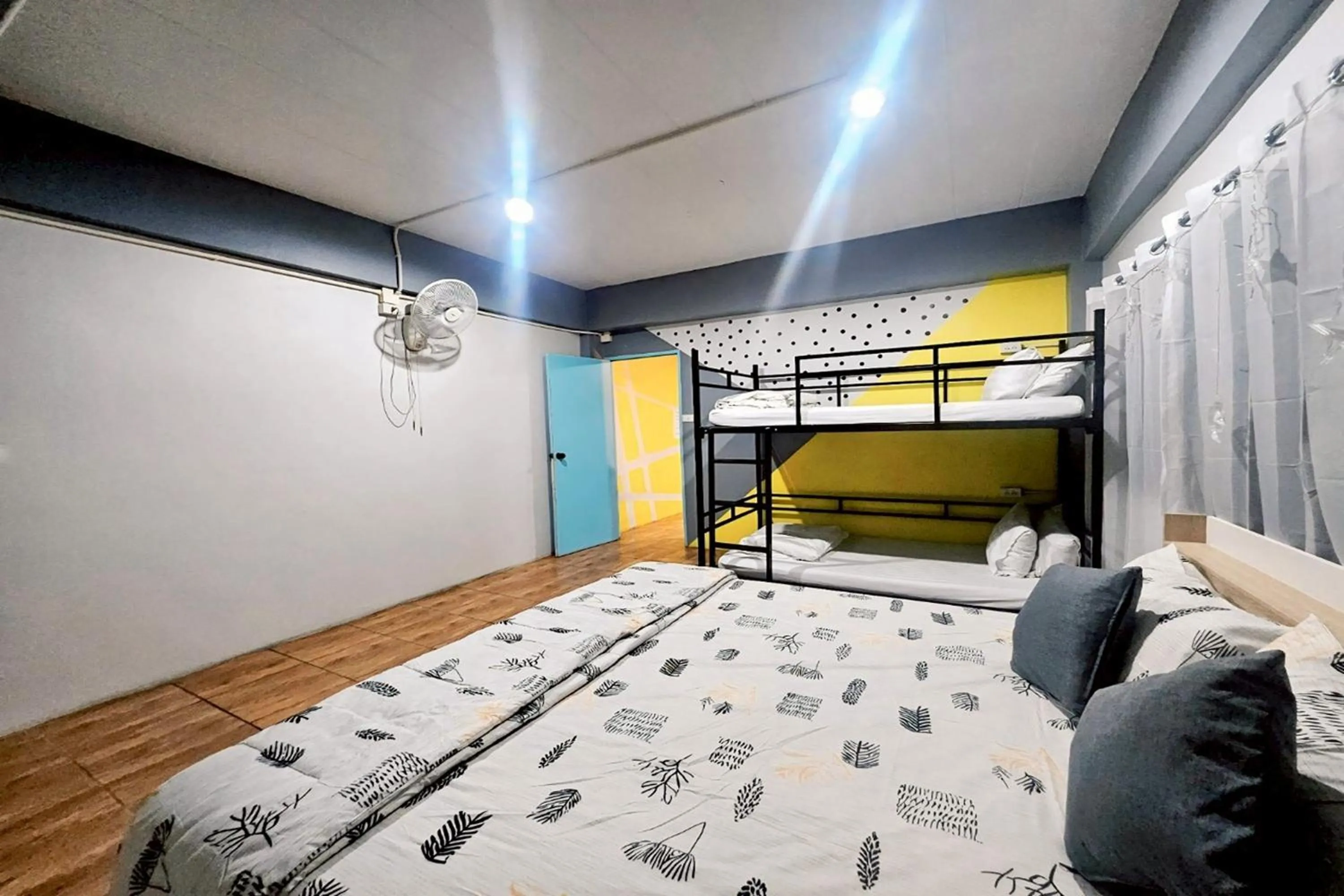 Bedroom, Bed in Me U Hostel