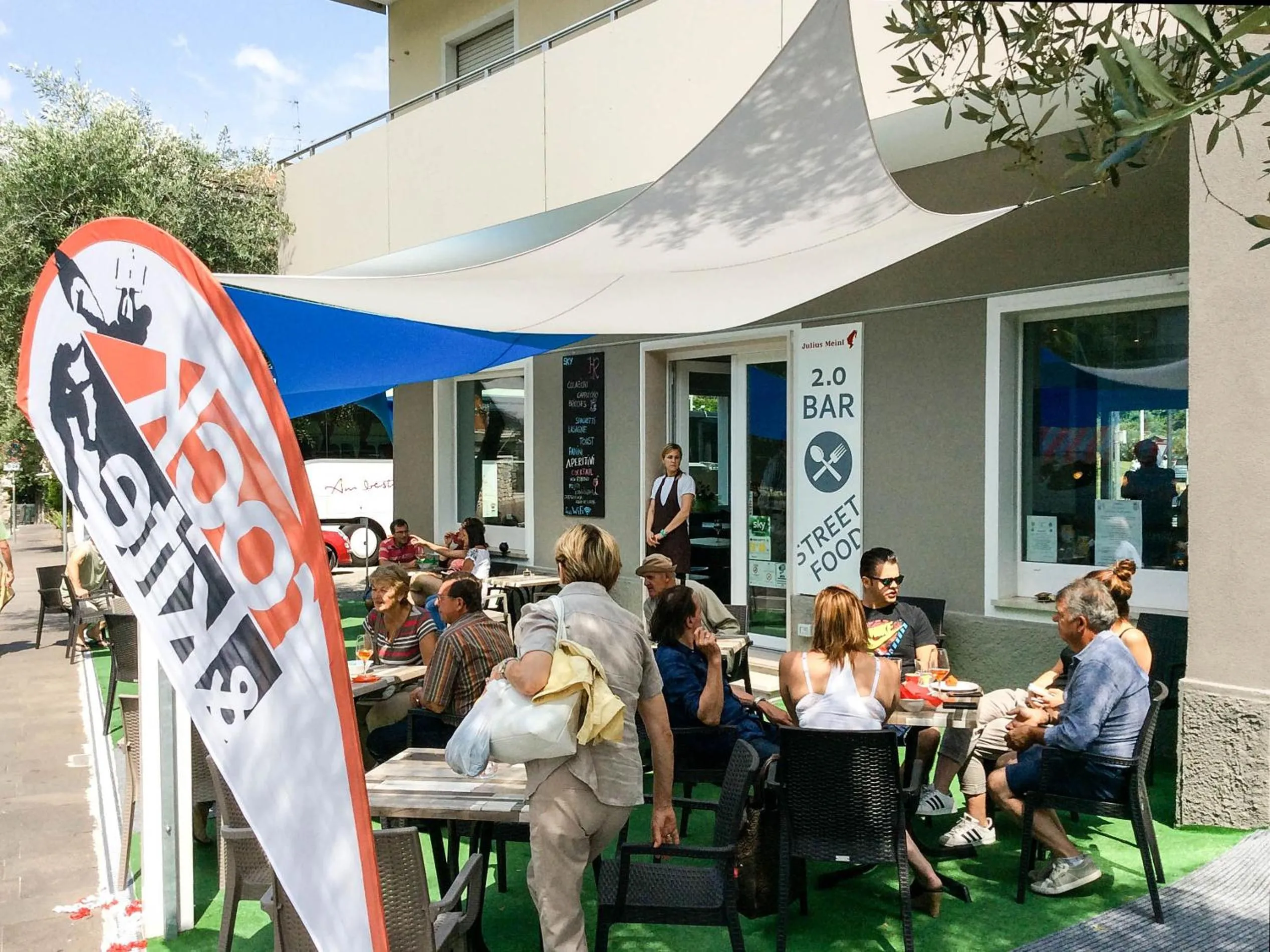 Restaurant/places to eat in Hotel Rubino