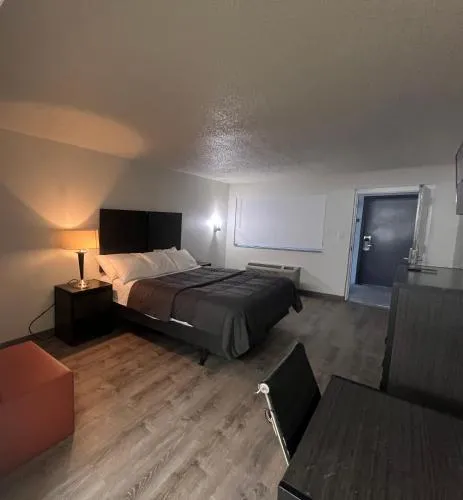 Skylite Inn