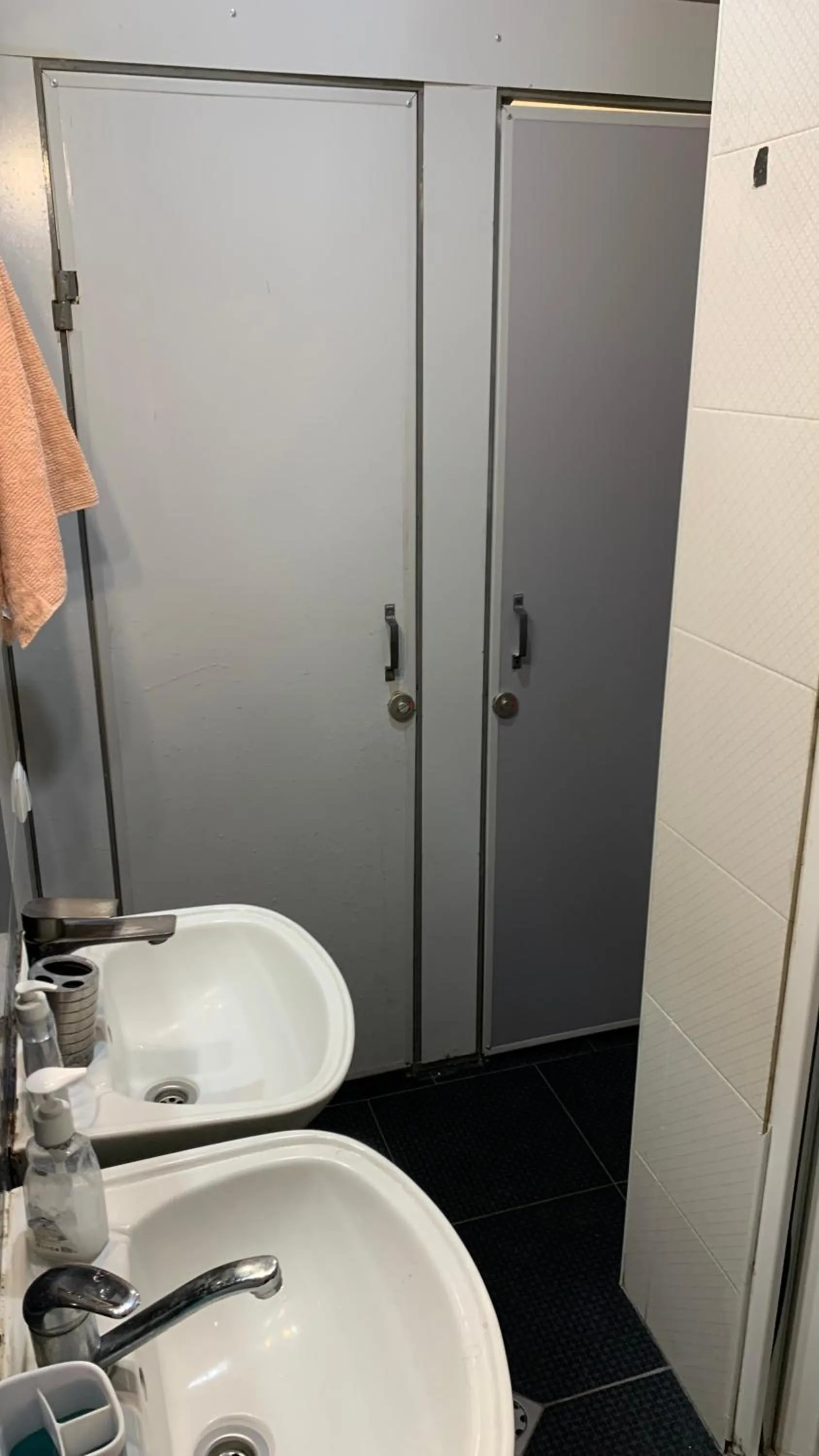 Shower in Arm Hostel