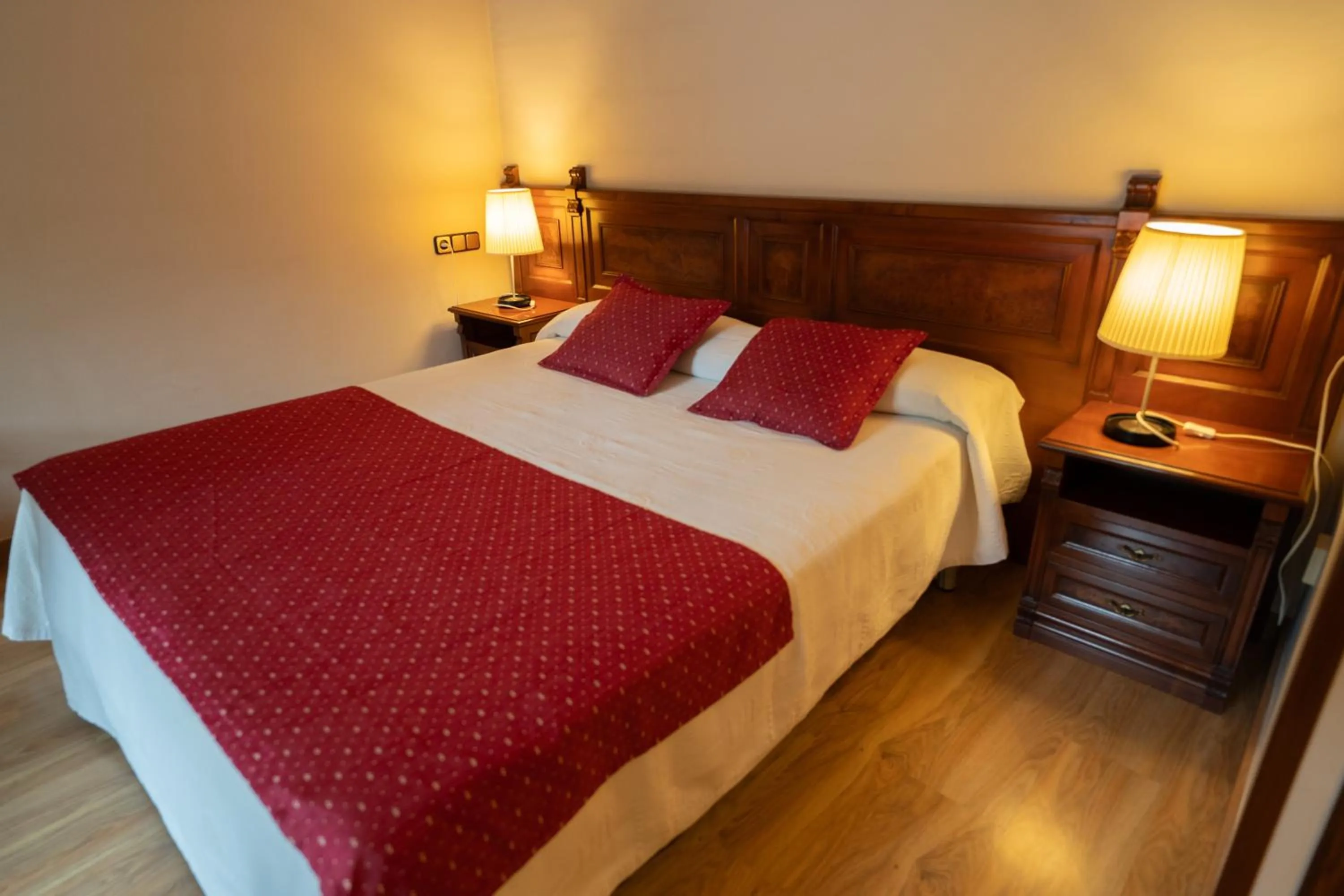 Bed in Hotel Edelweiss