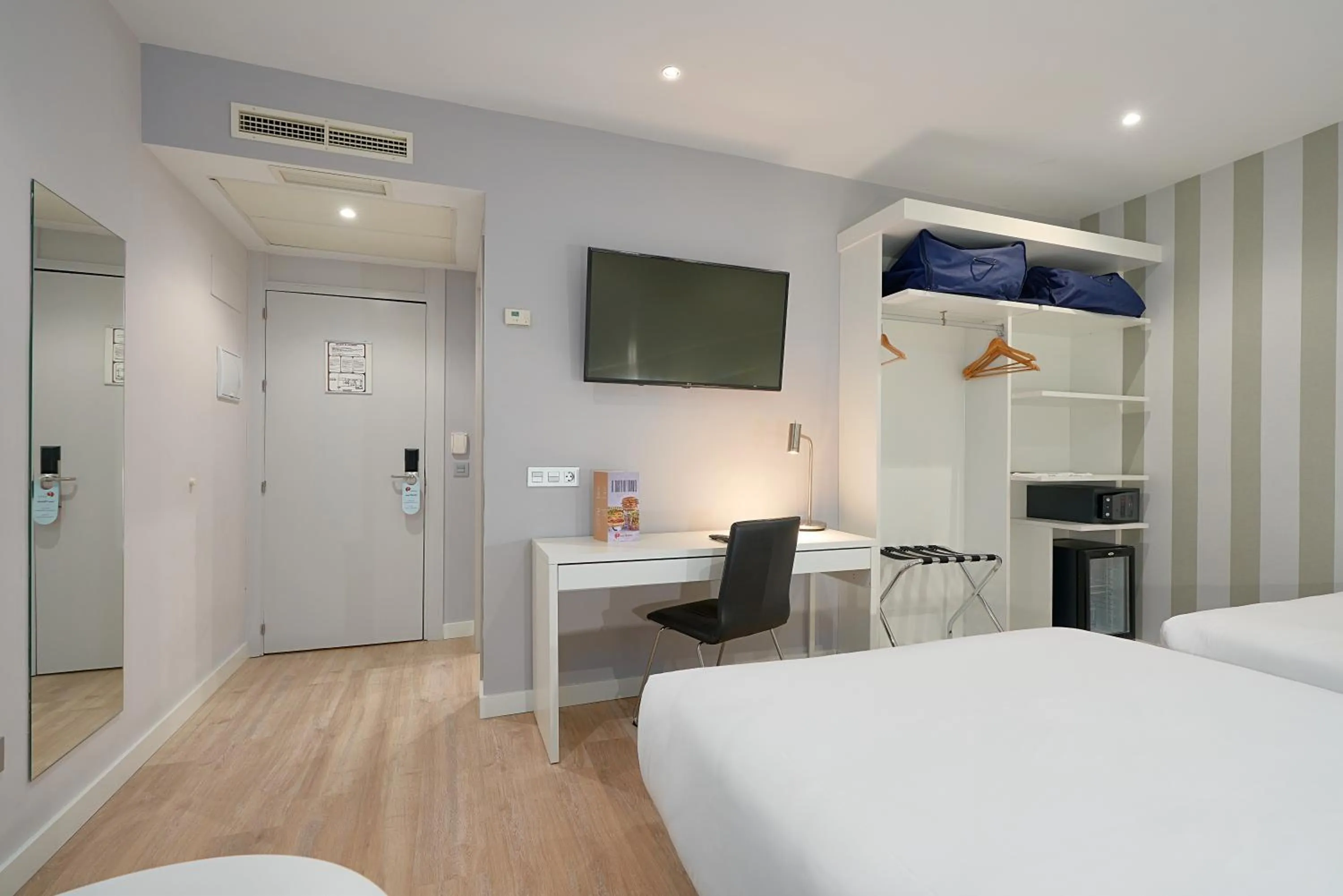 Bed in Hotel Pasarela