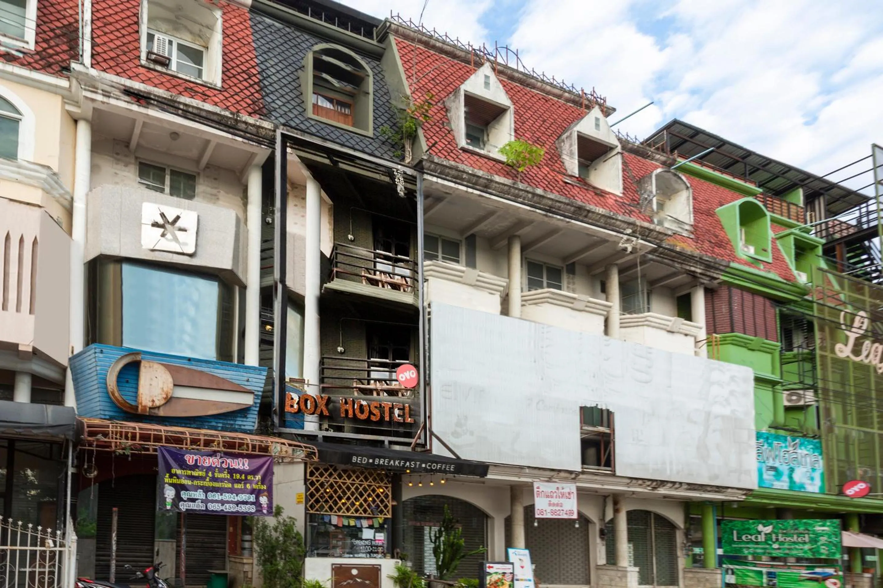 Facade/entrance in Box Hostel N Cafe