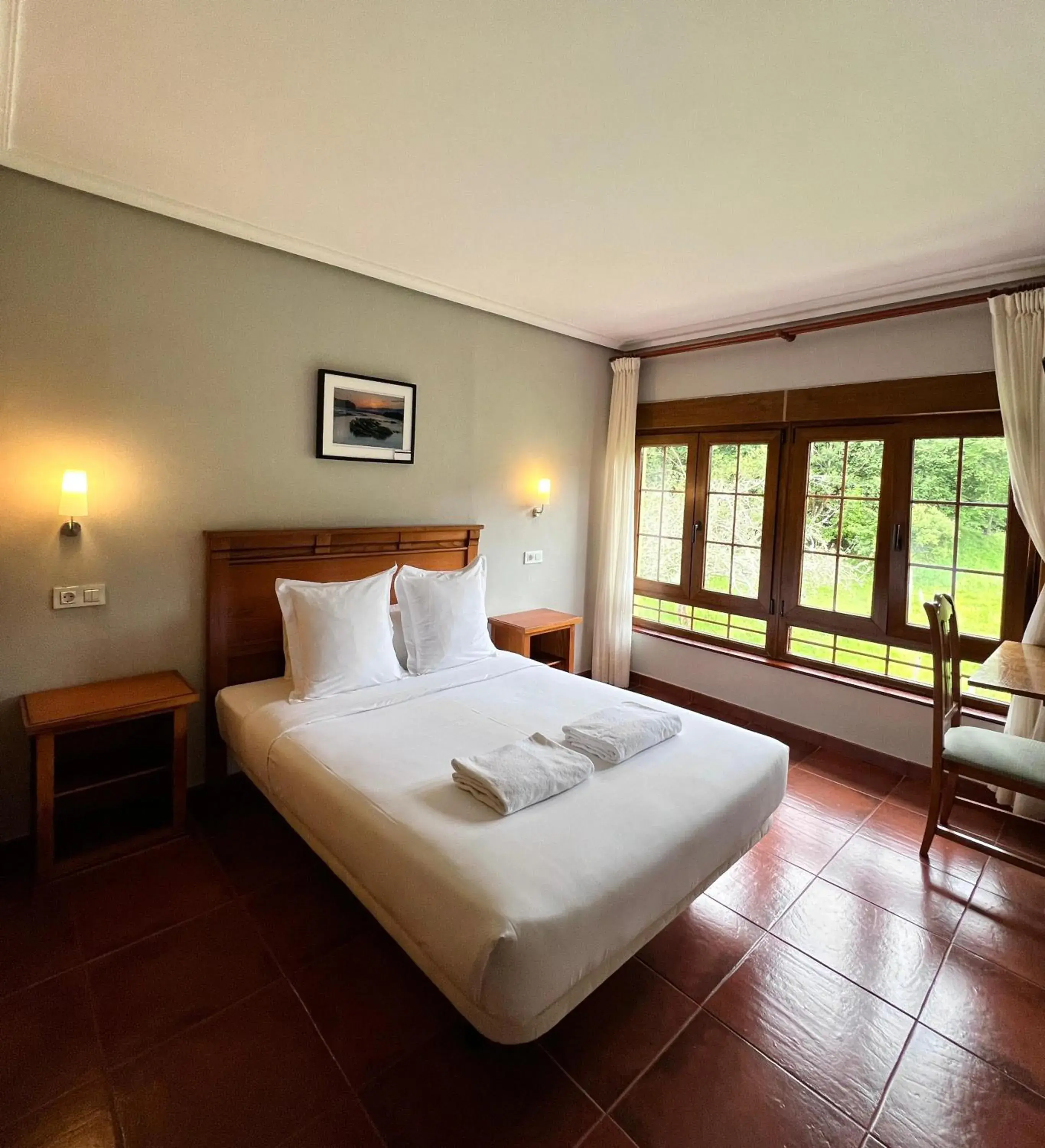 Double Room in Hotel Pugide Double Room in Hotel Pugide