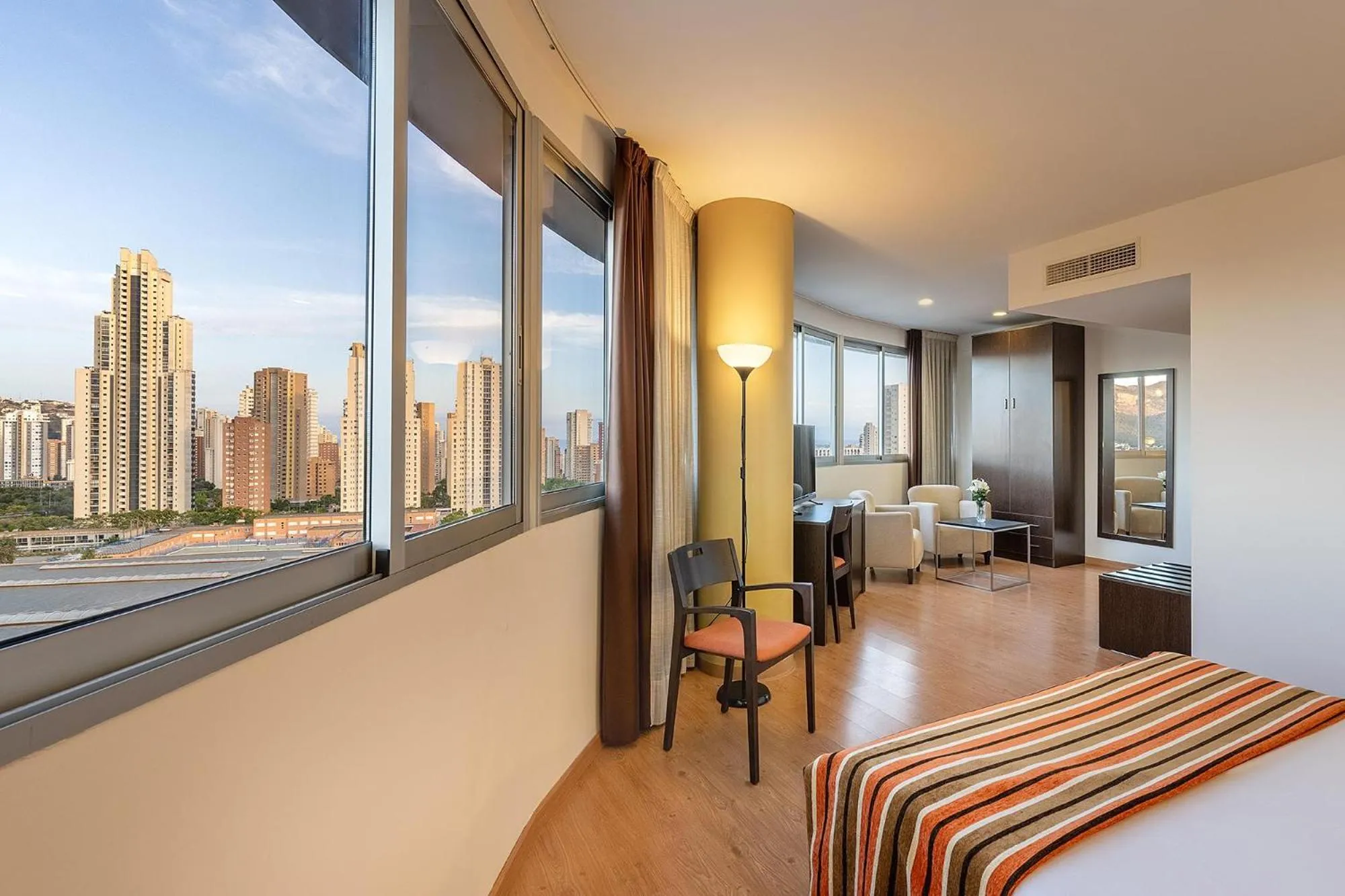 Photo of the whole room, Bed in La Estación