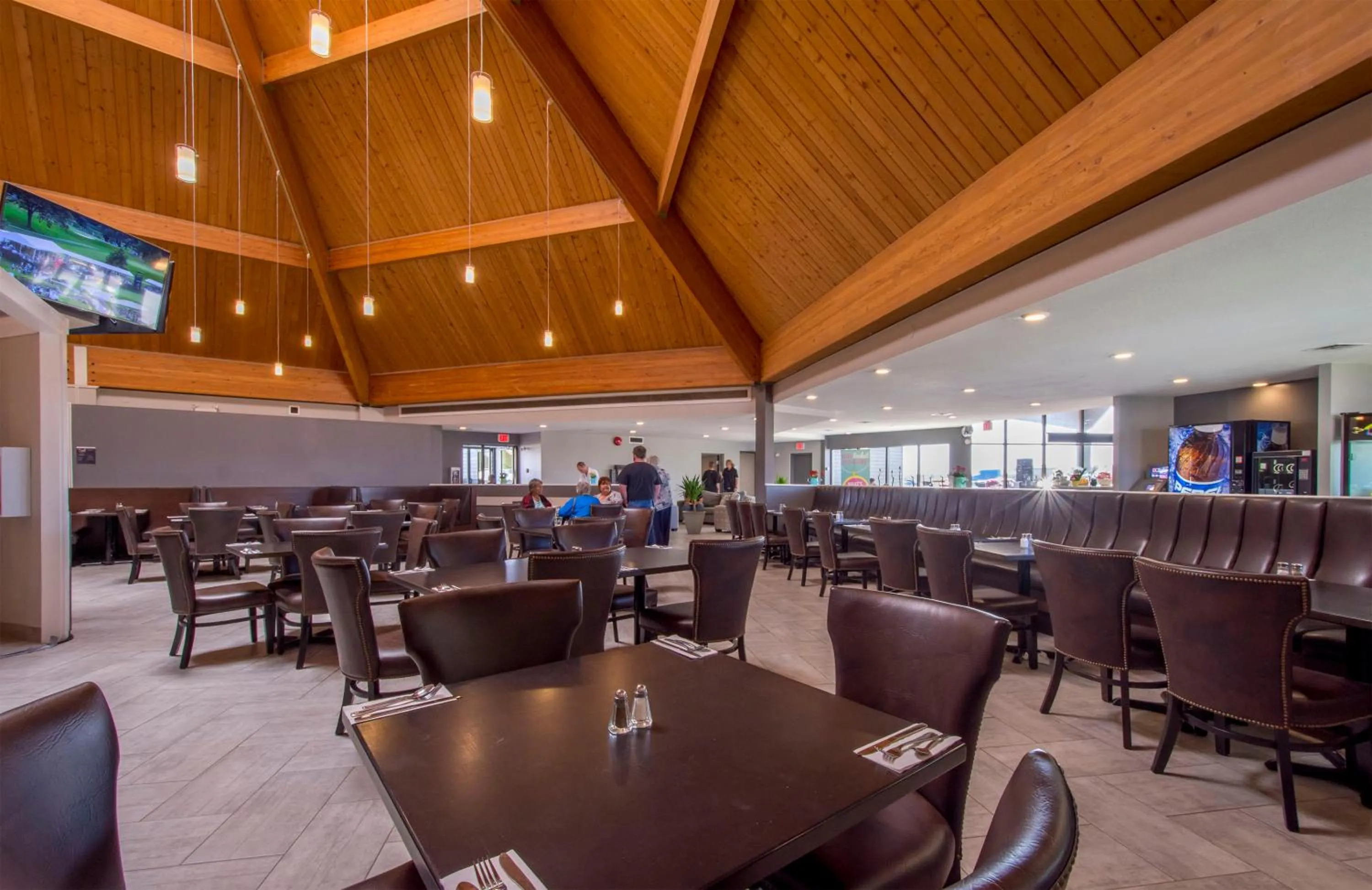 Restaurant/places to eat in Grand Marshal Inn