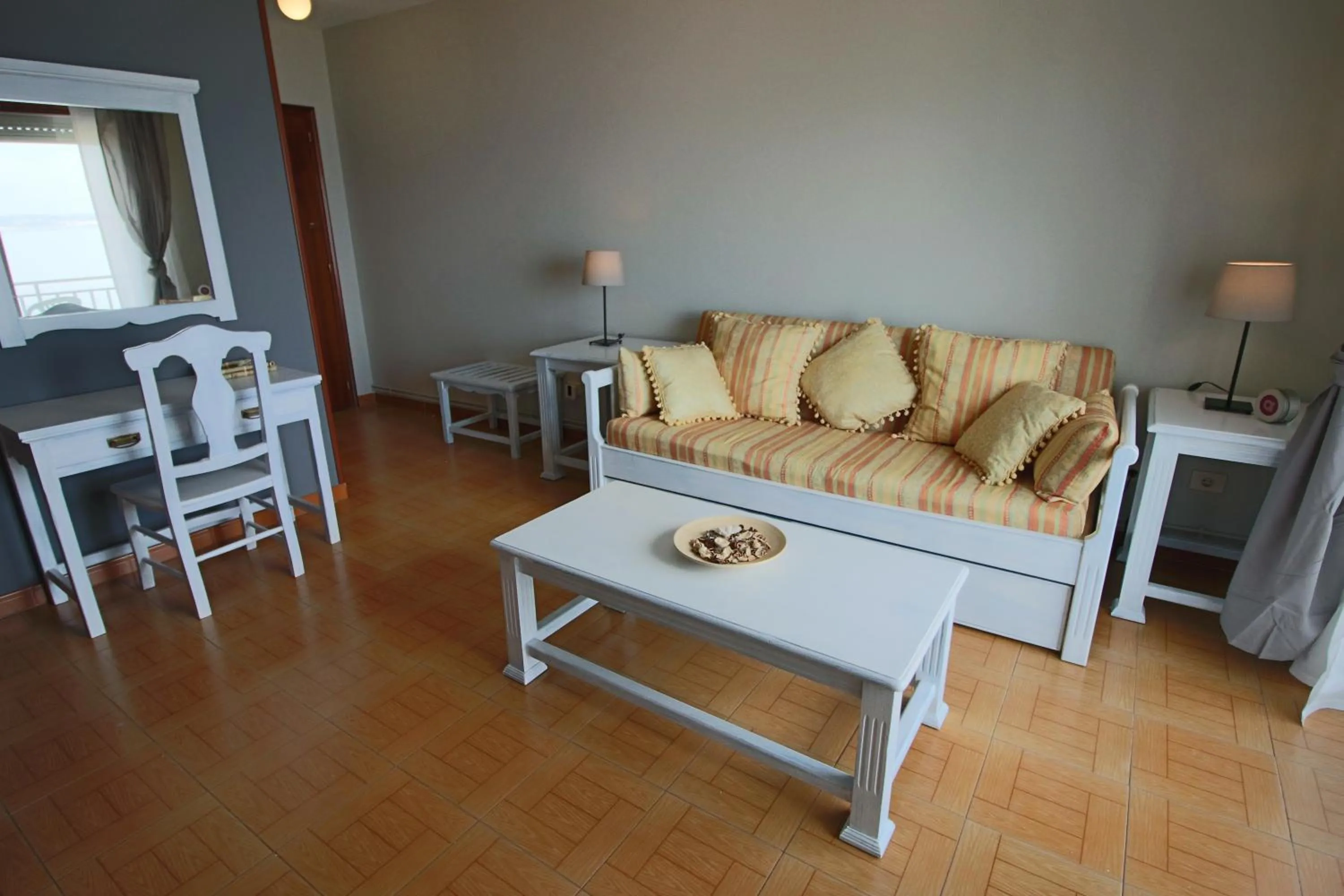 Decorative detail in Hotel Alda Bueumar