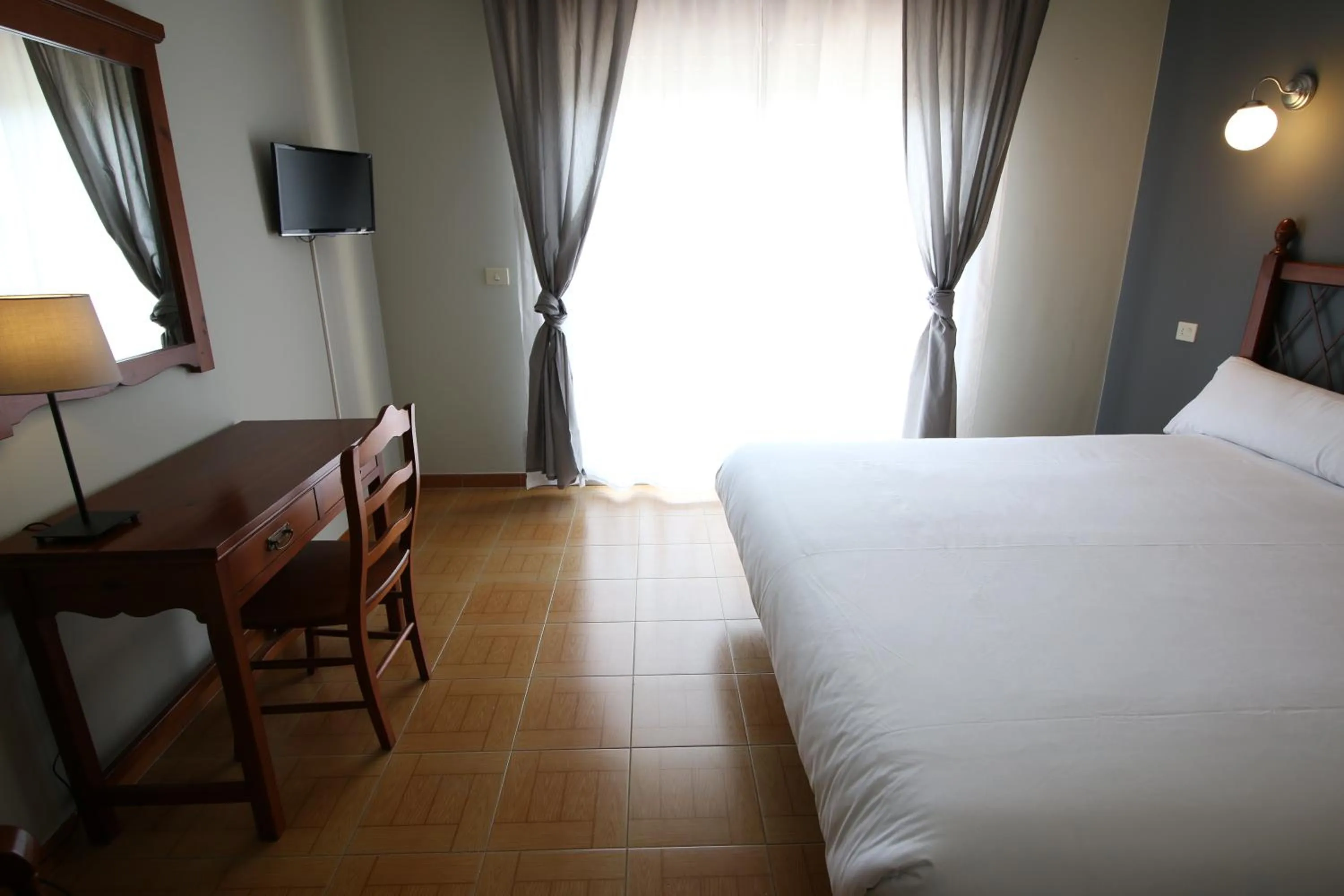 Photo of the whole room in Hotel Alda Bueumar