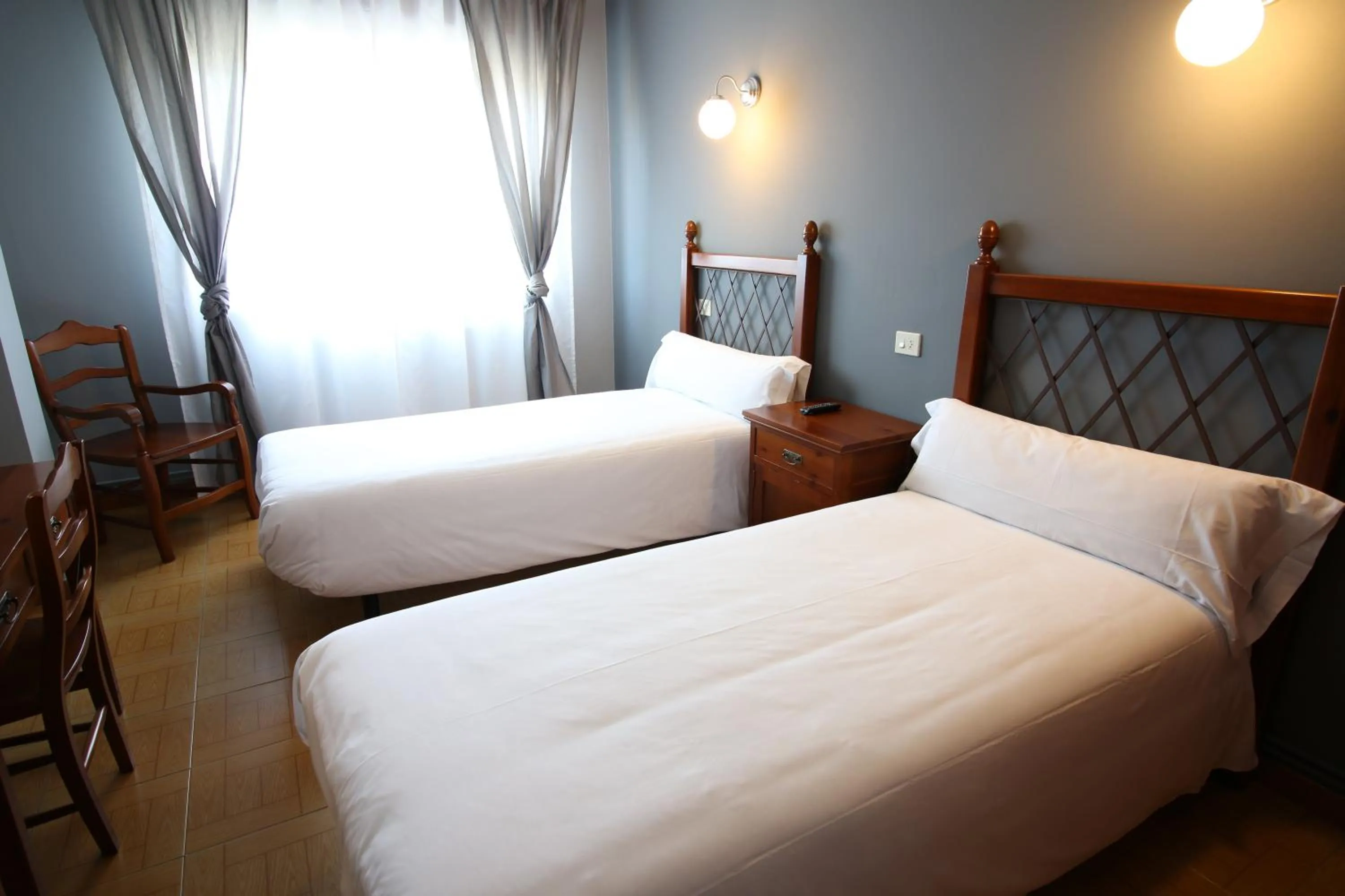 Photo of the whole room in Hotel Alda Bueumar