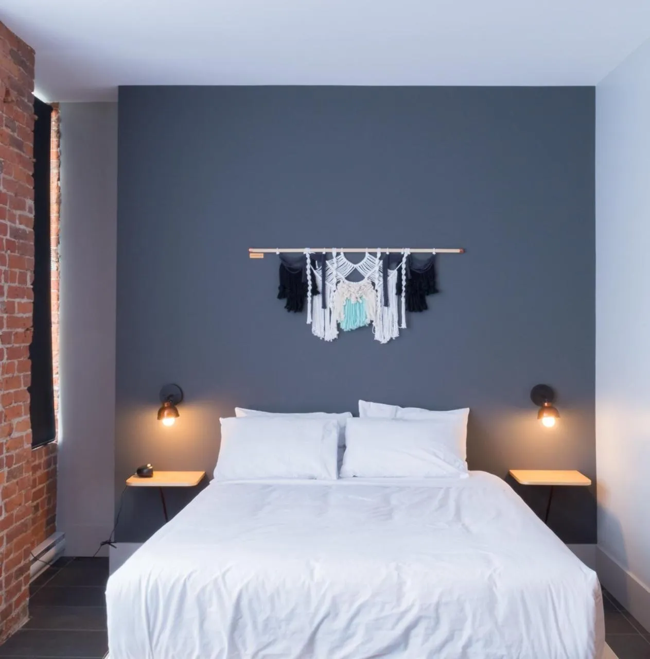 Bed in Les Lofts du Trésor - Par Les Lofts Vieux-Québec