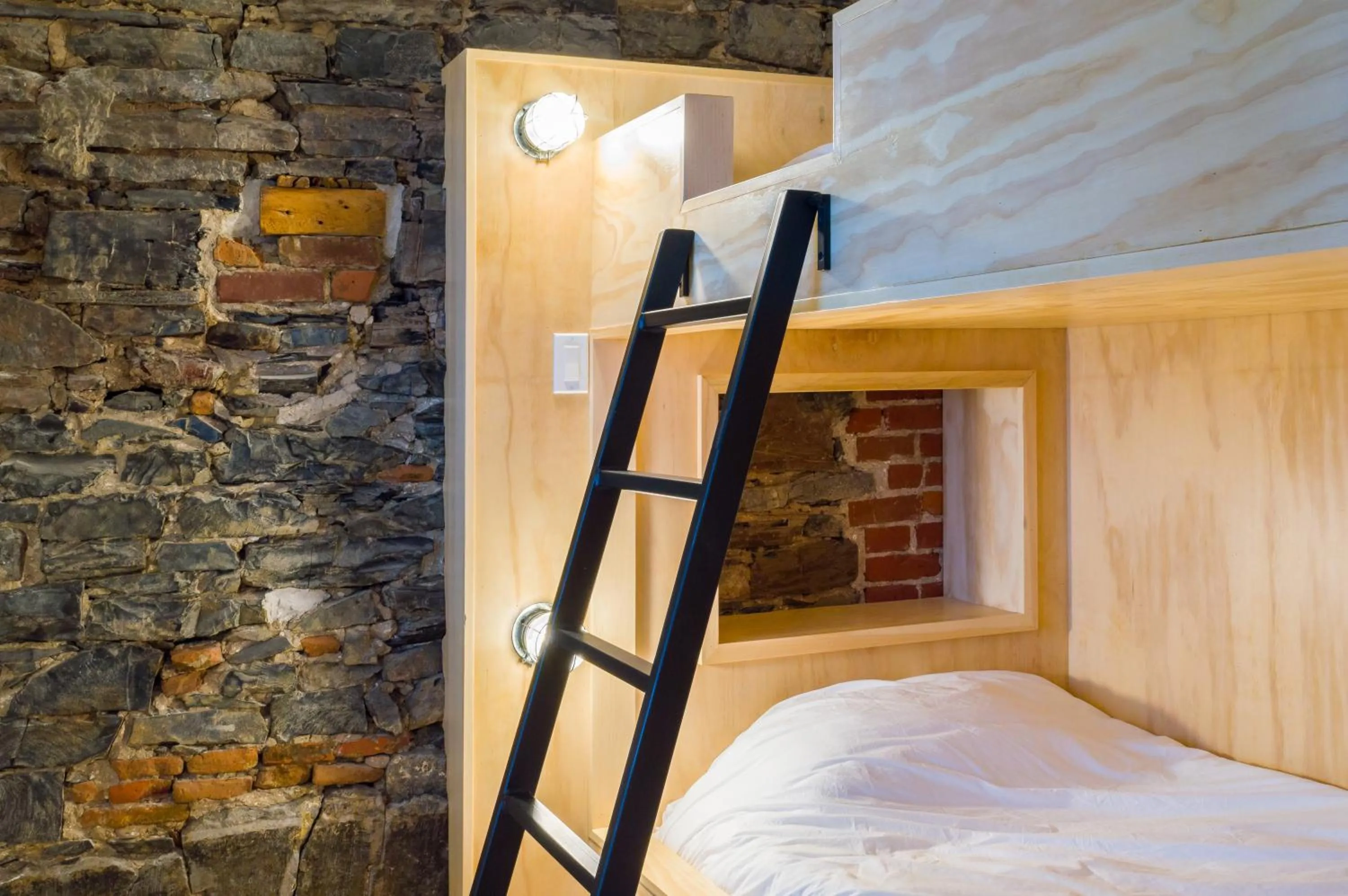 Bedroom, Bed in Les Lofts du Trésor - Par Les Lofts Vieux-Québec