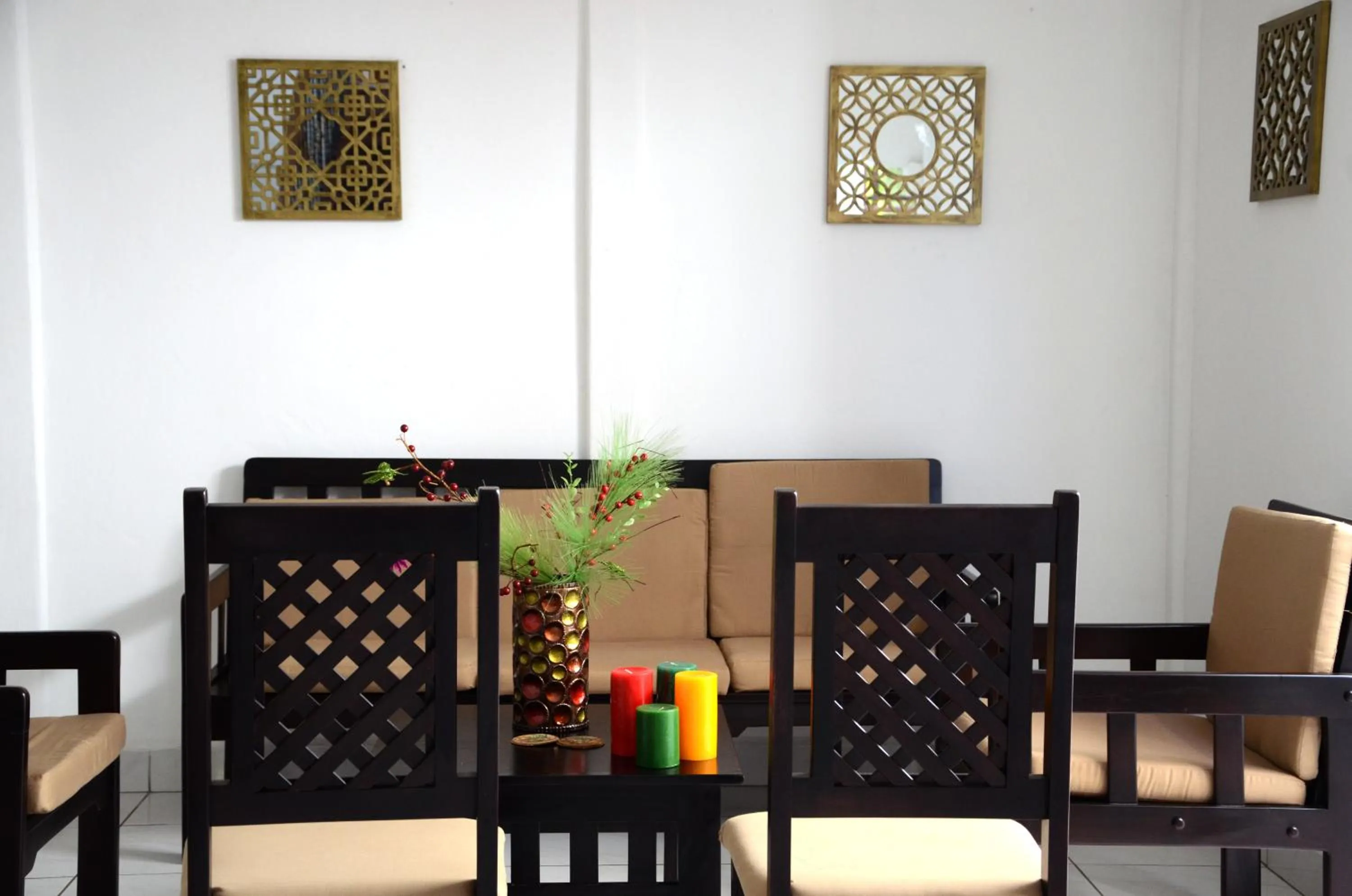 Communal lounge/ TV room in Hotel Baltsol