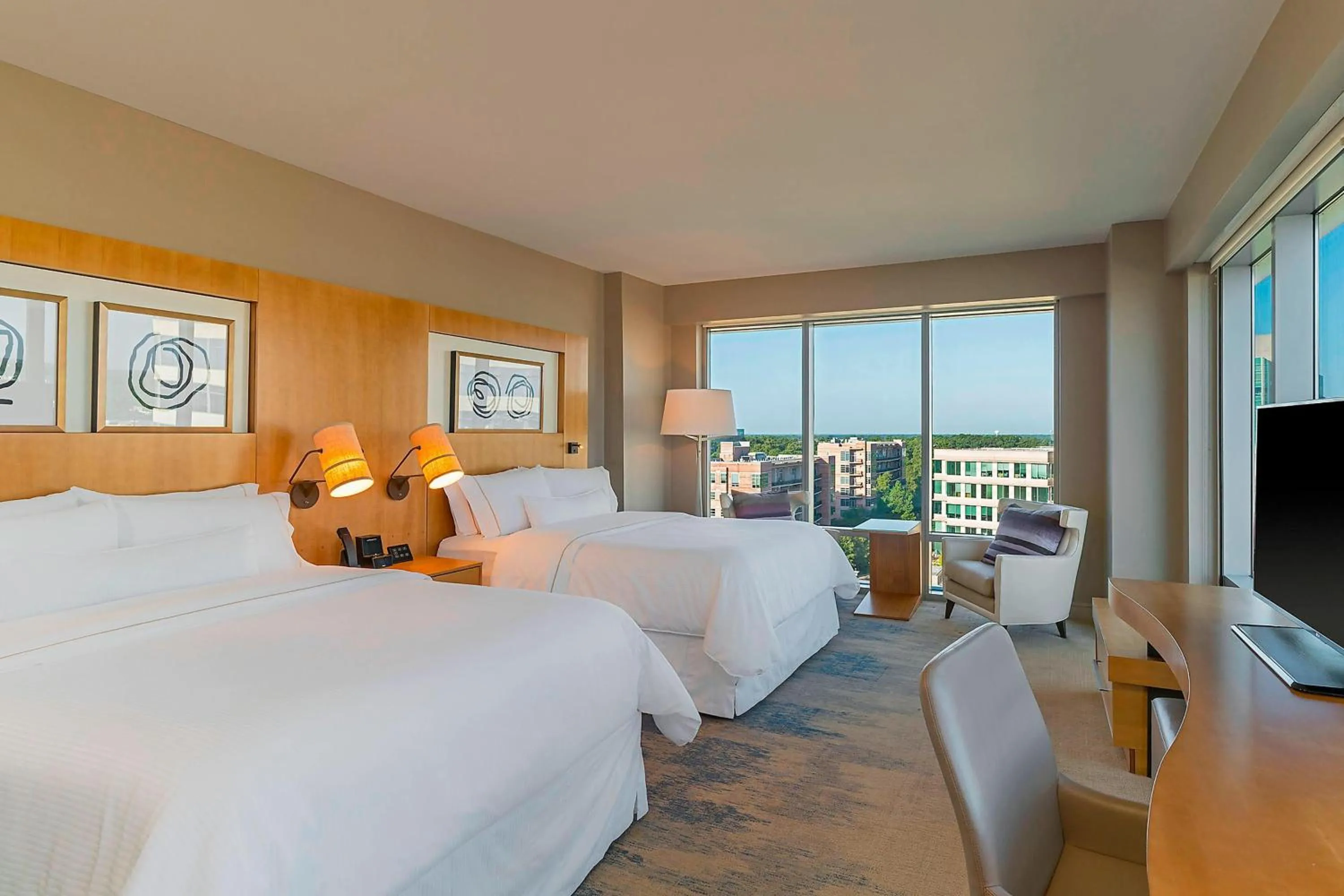 Photo of the whole room, Bed in The Westin at The Woodlands