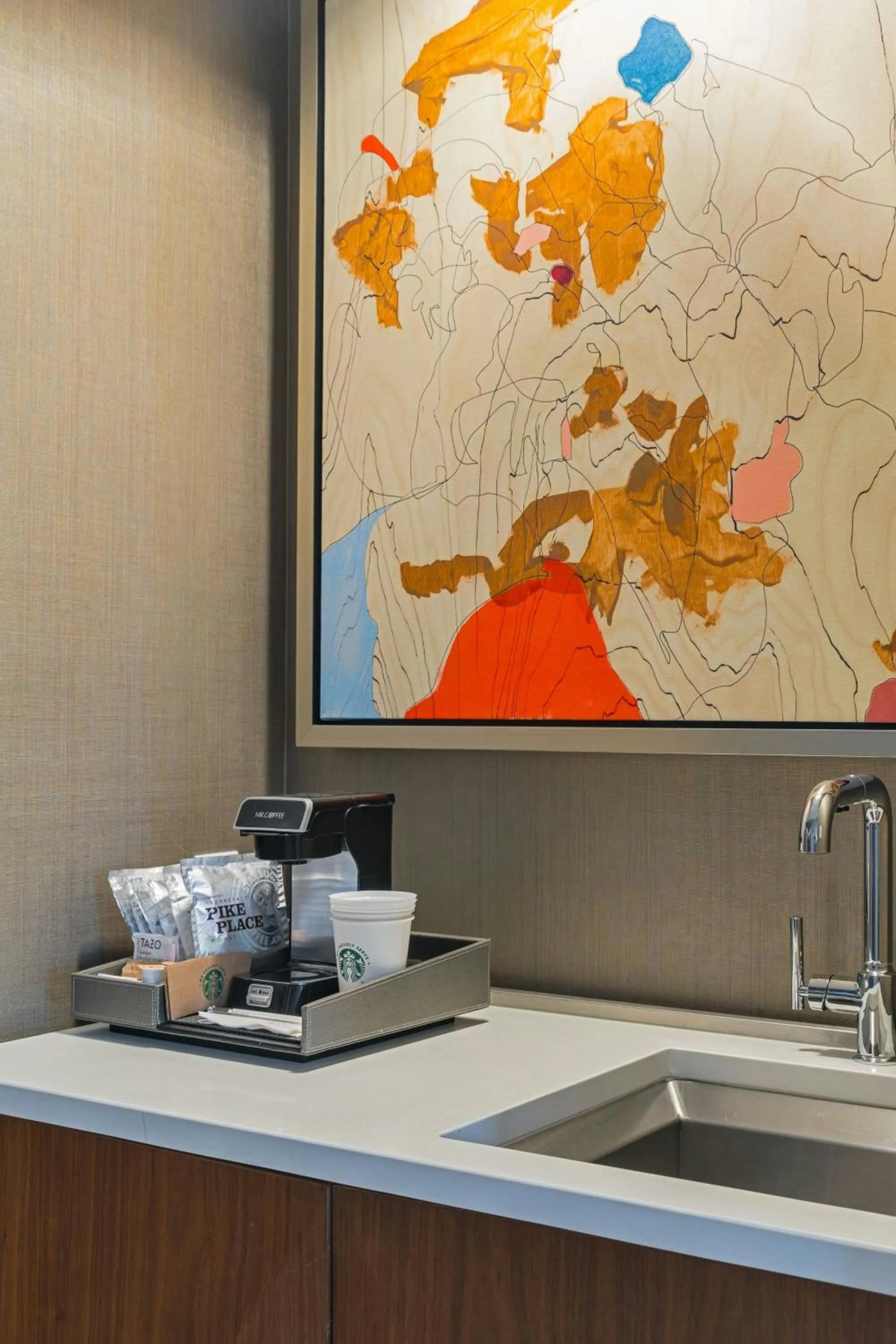 Photo of the whole room in The Westin at The Woodlands