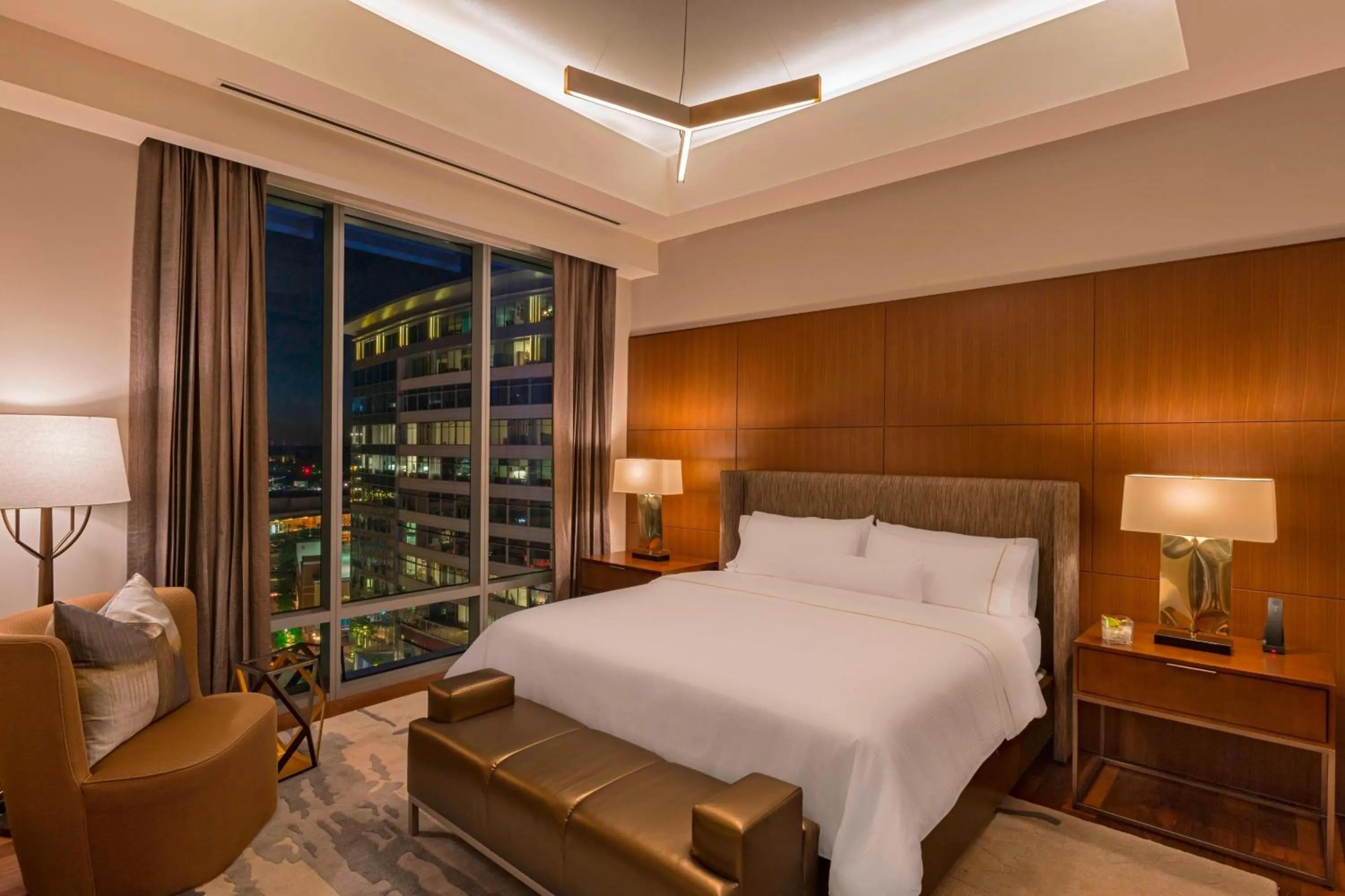 Bedroom, Bed in The Westin at The Woodlands