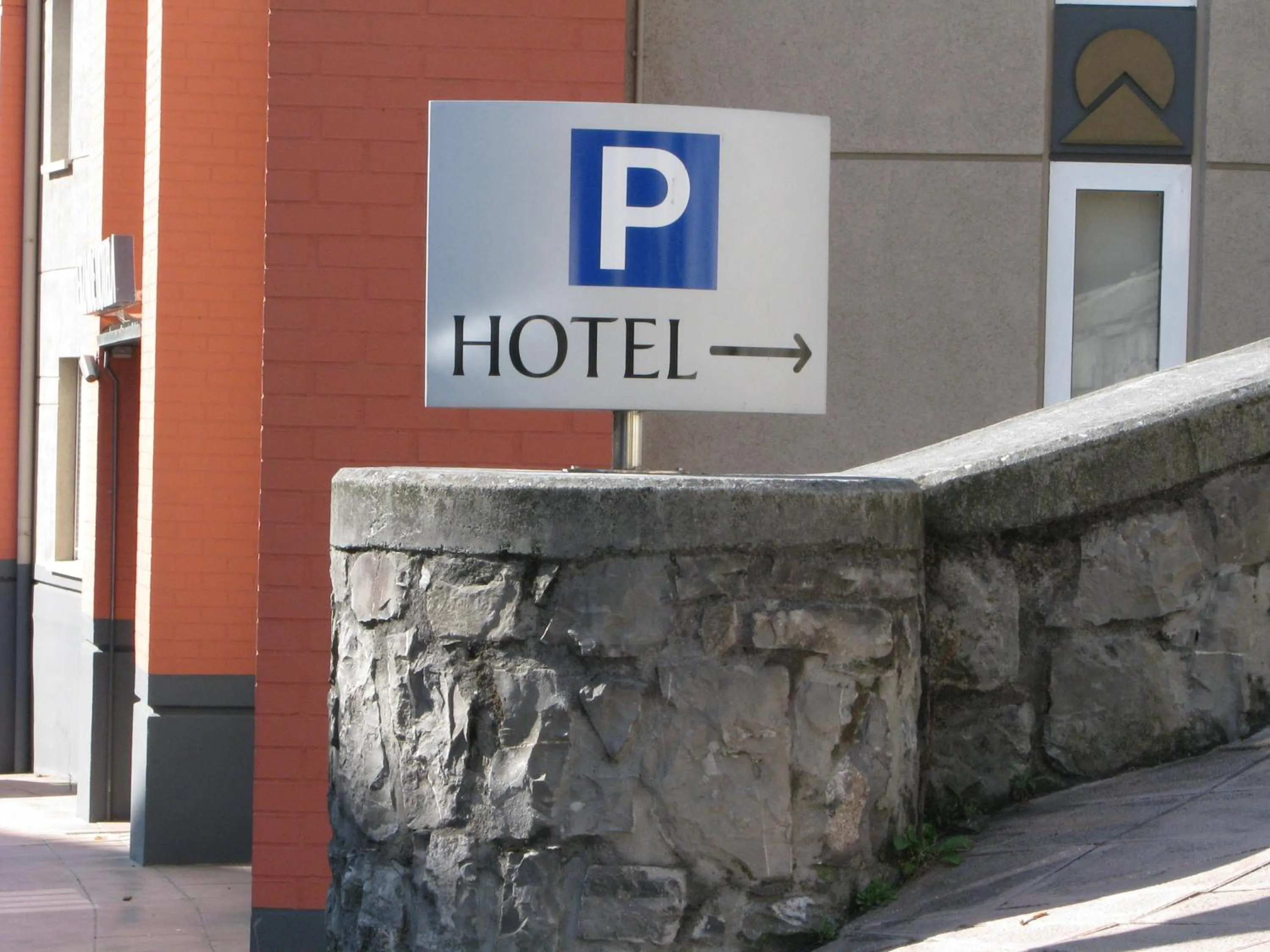 Facade/entrance in Hotel Elizalde