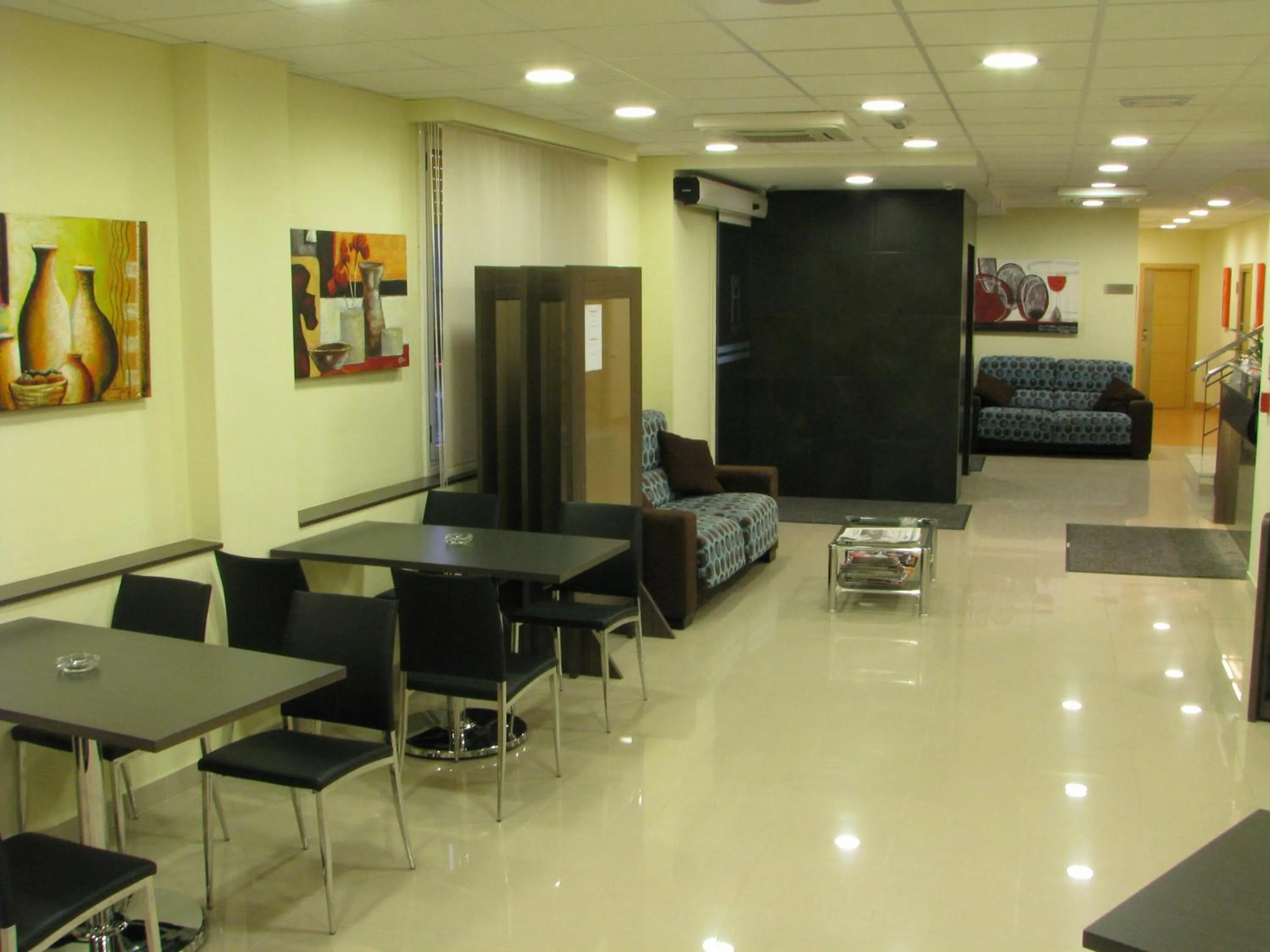 Restaurant/places to eat in Hotel Elizalde