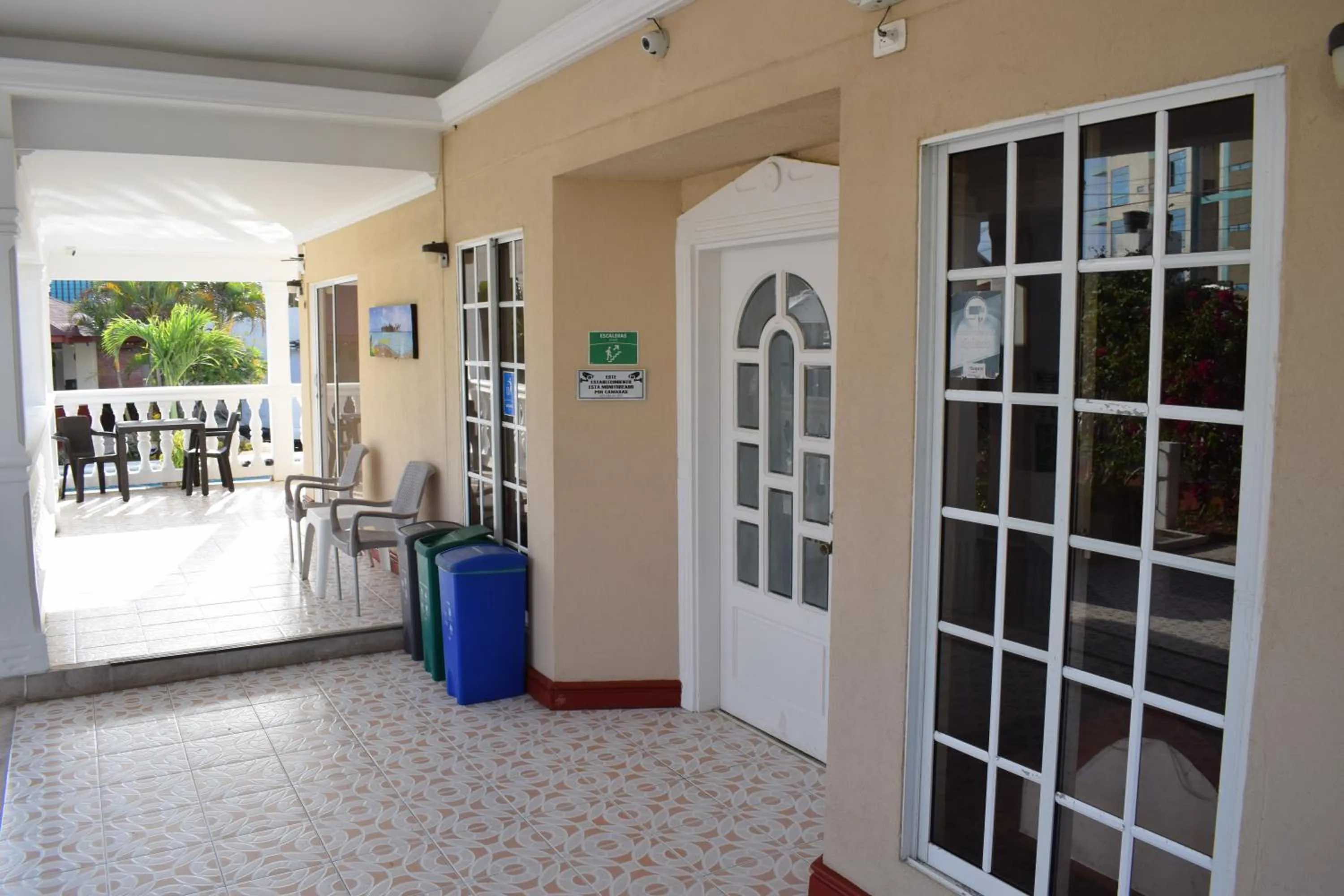 Property building in Hostal Marlyn