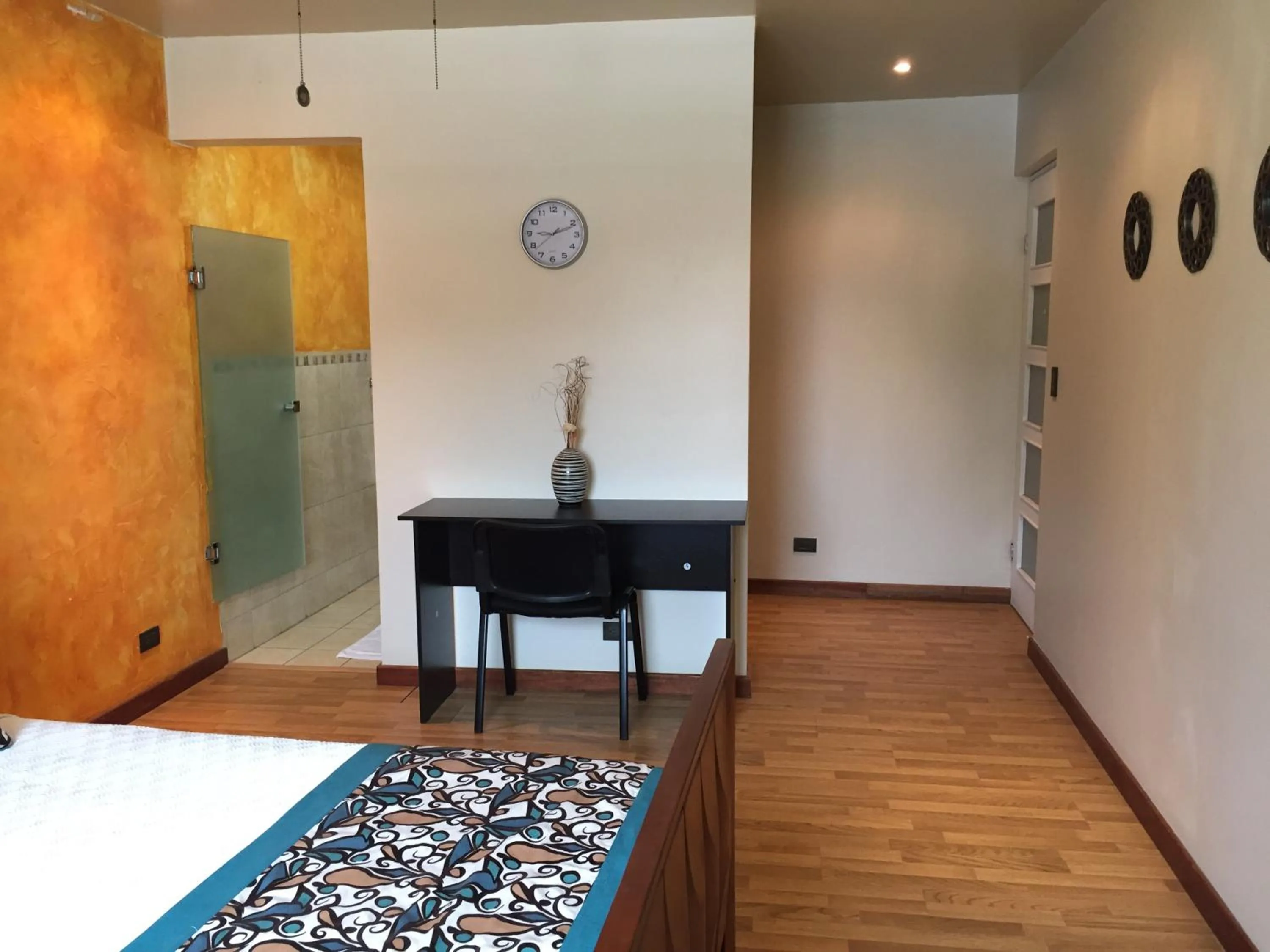 Decorative detail, Bed in Hotel Vista De Golf, San Jose Aeropuerto, Costa Rica