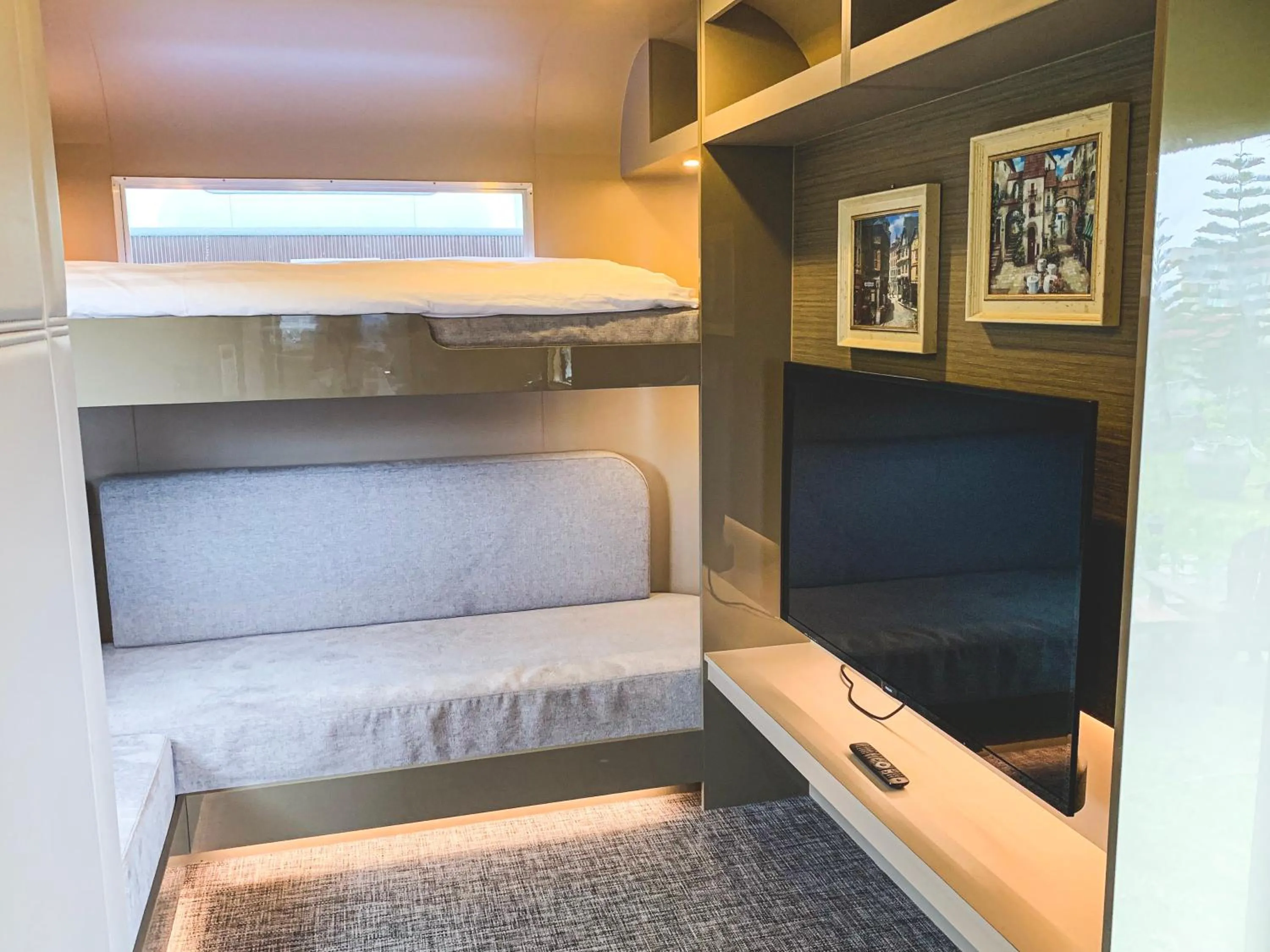 Bunk Bed in Tudor Villa