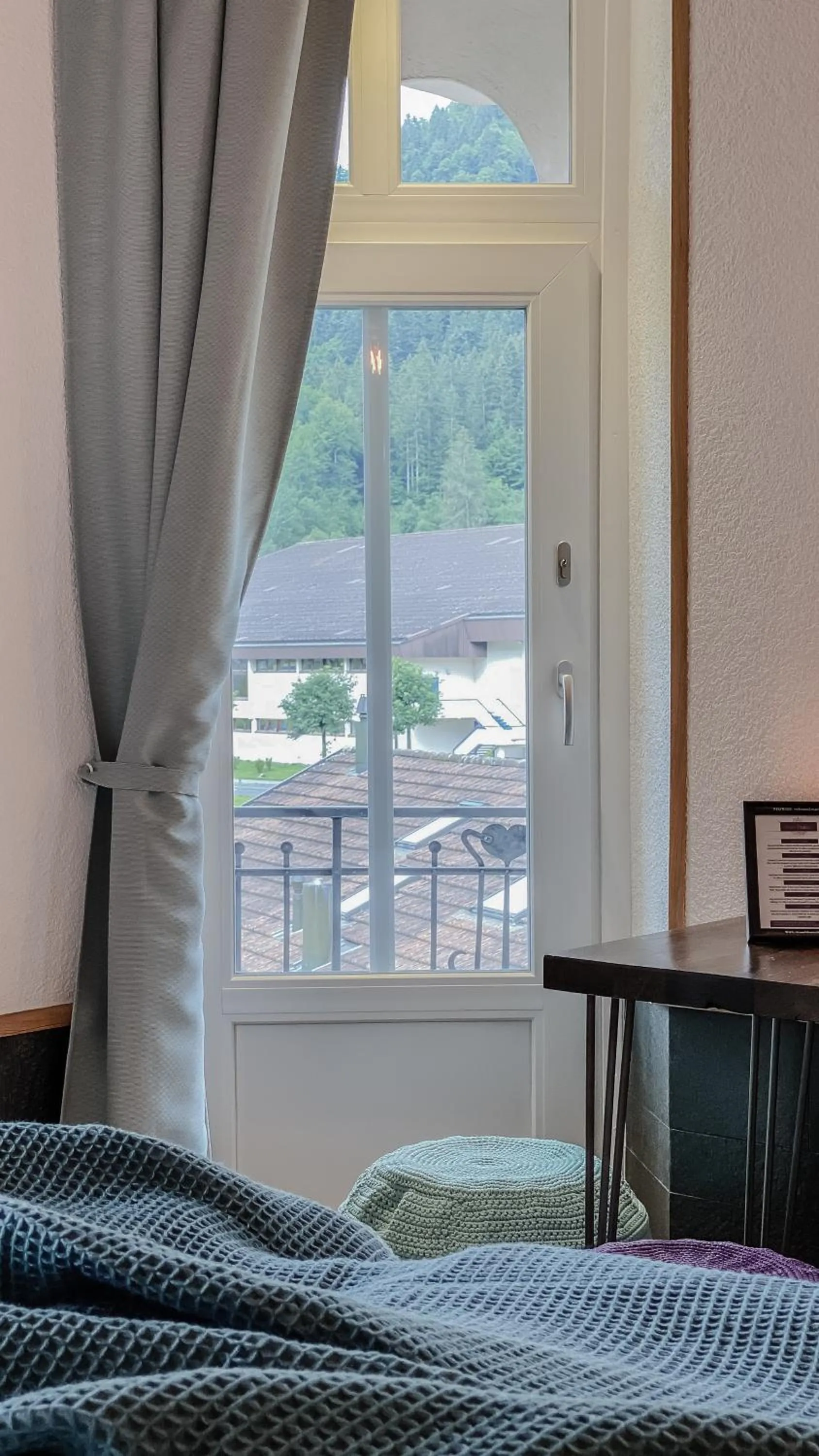 Bed in GRAND your home with common kitchens with self check-in