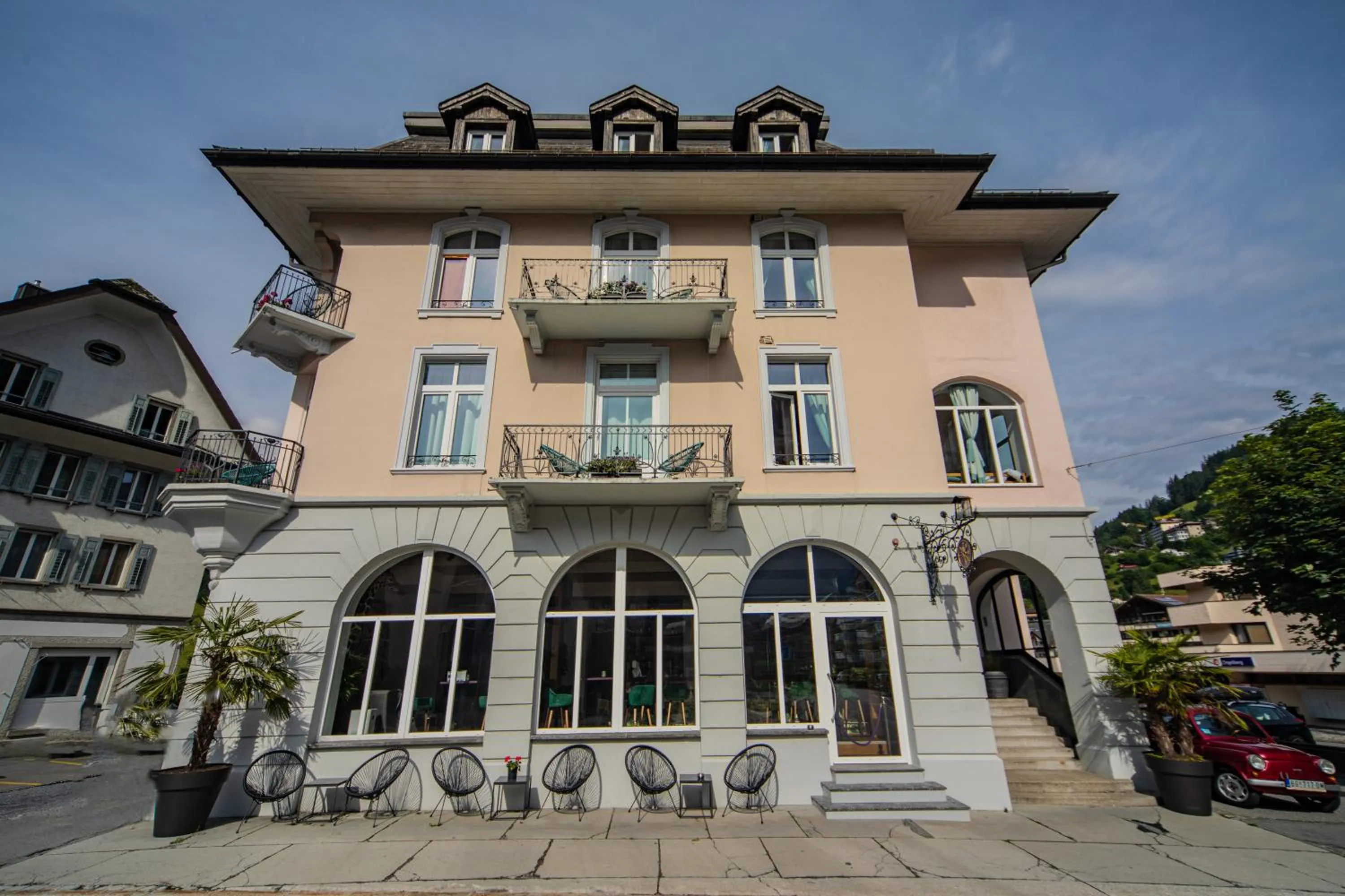 Property building in GRAND your home with common kitchens with self check-in