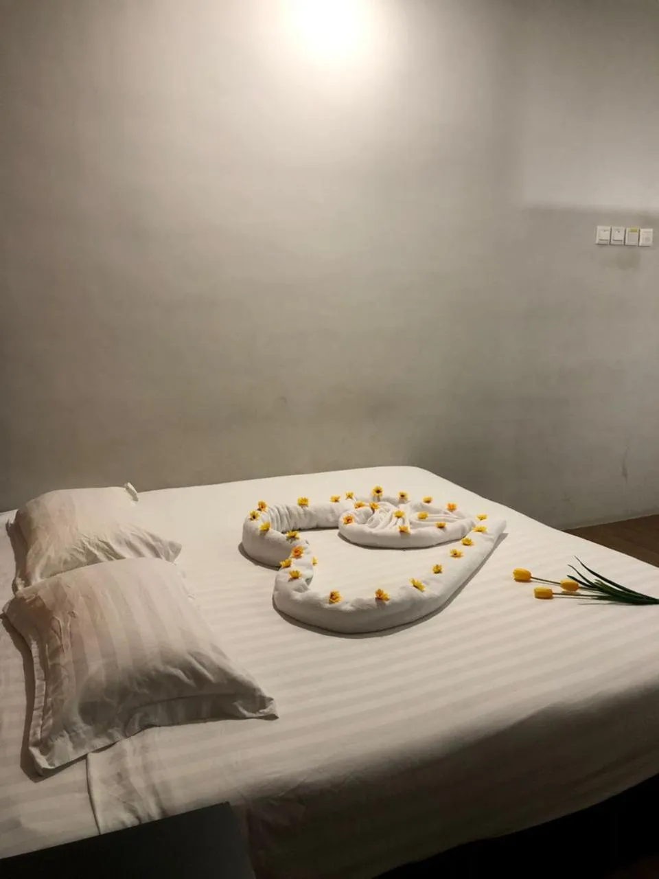 Bed in Amigo Hotel