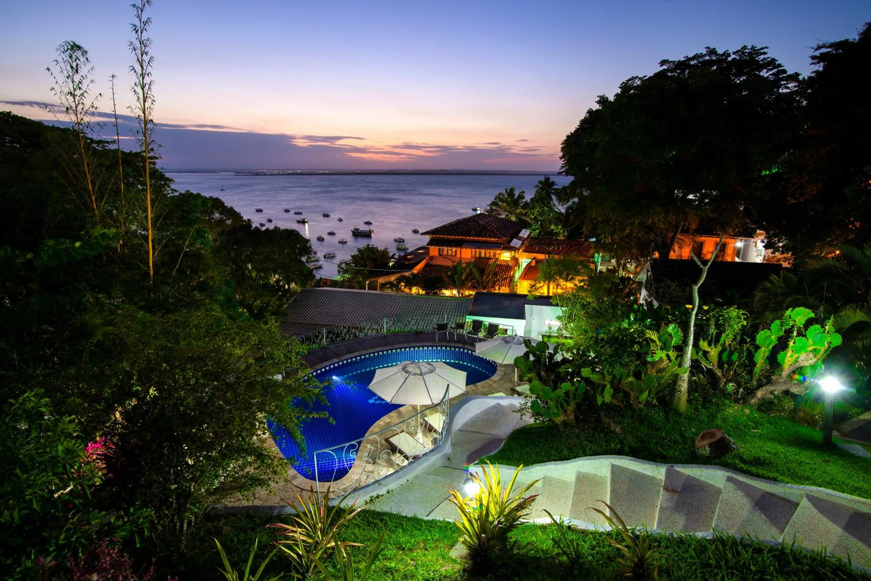 Pool view in Pousada Natureza