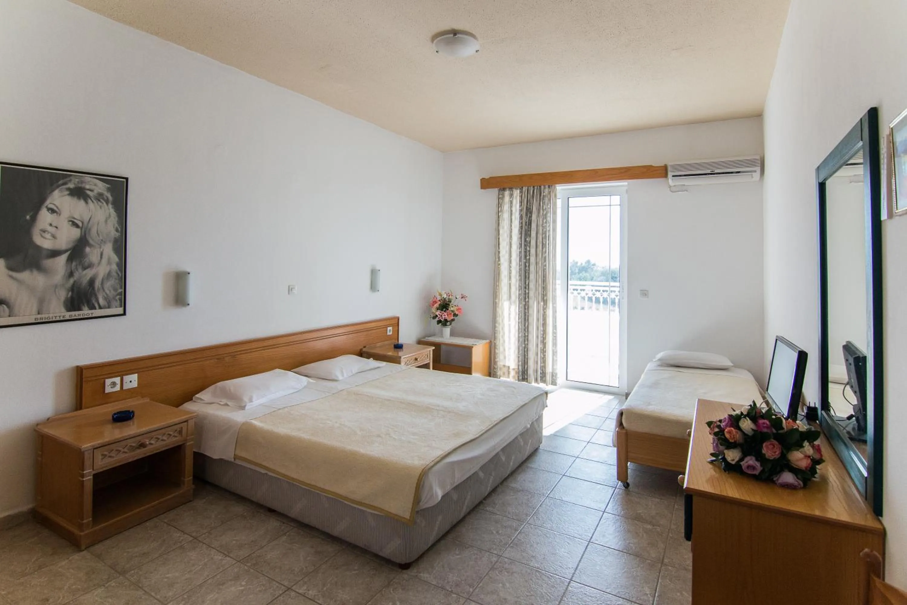 Photo of the whole room, Bed in Faliraki Dream Studios & Apartments