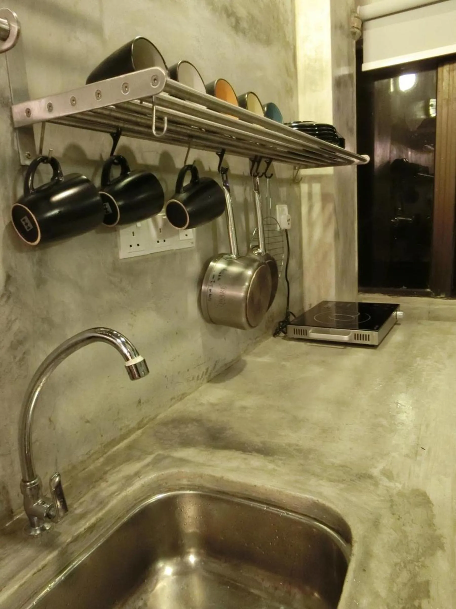 Kitchen or kitchenette in Revopackers Beds and Bunks